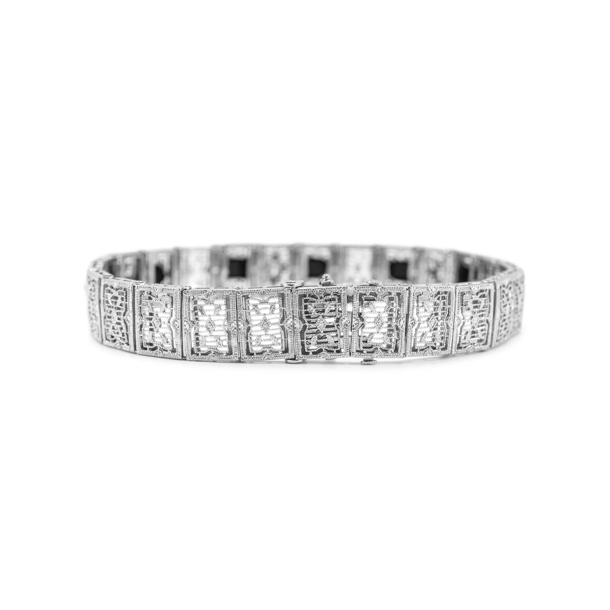 Bracciale antico filigranato in oro bianco 14 carati e platino con diamanti e onice In condizioni ottime in vendita a Houston, TX