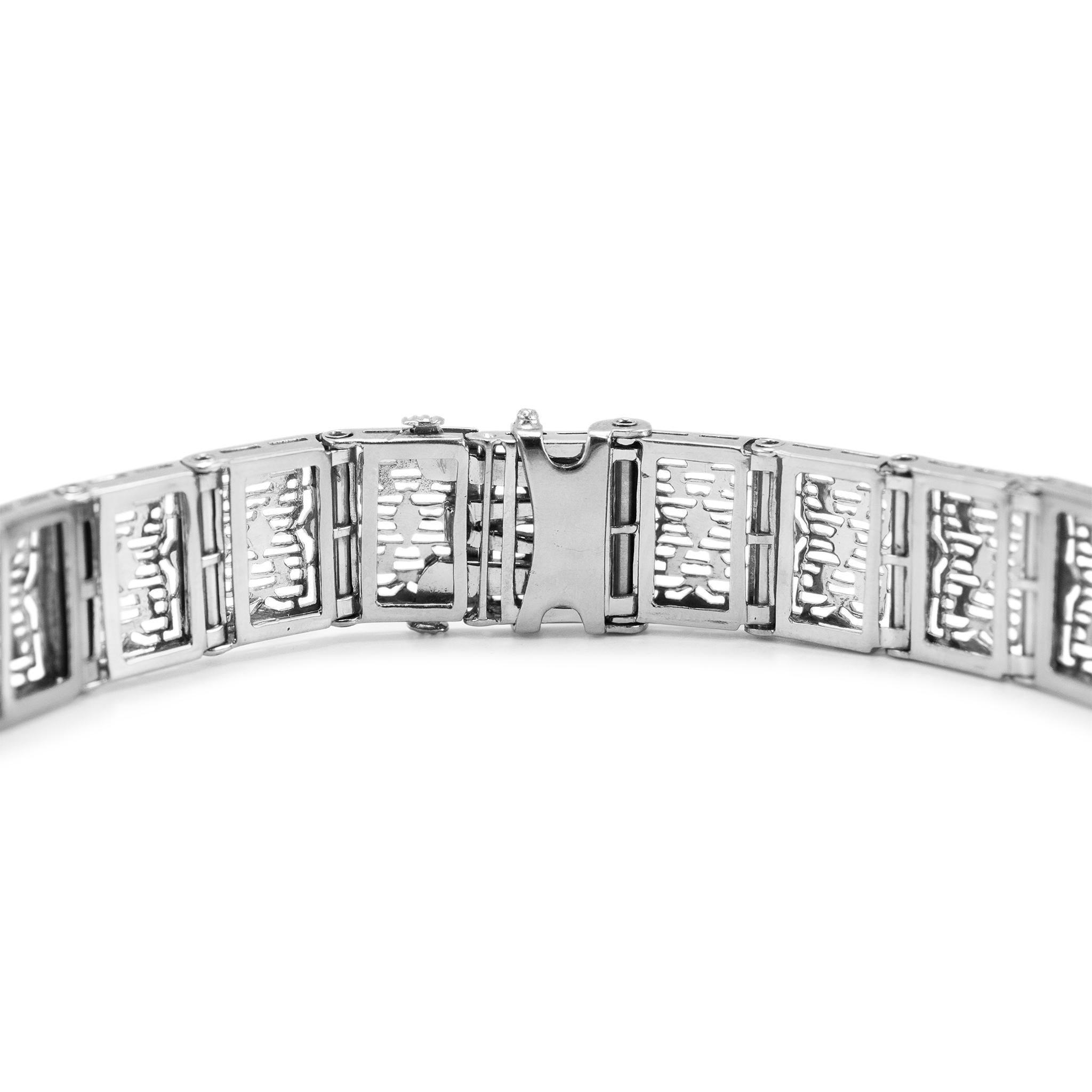 Bracciale antico filigranato in oro bianco 14 carati e platino con diamanti e onice in vendita 1