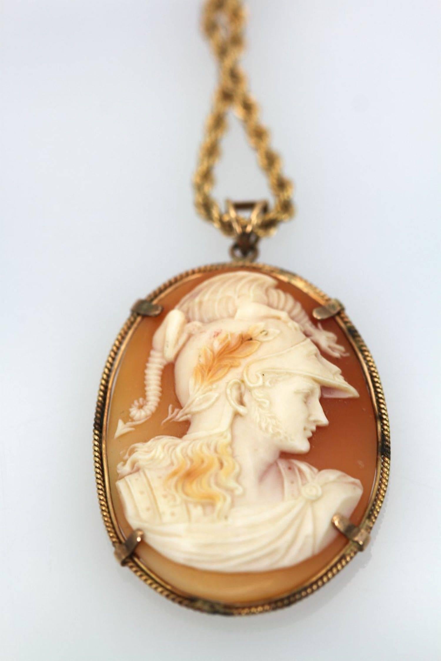 Oval Cut Antique Fine Cameo Pendant Necklace Depicting Ares, God of War 14 Karat Gold