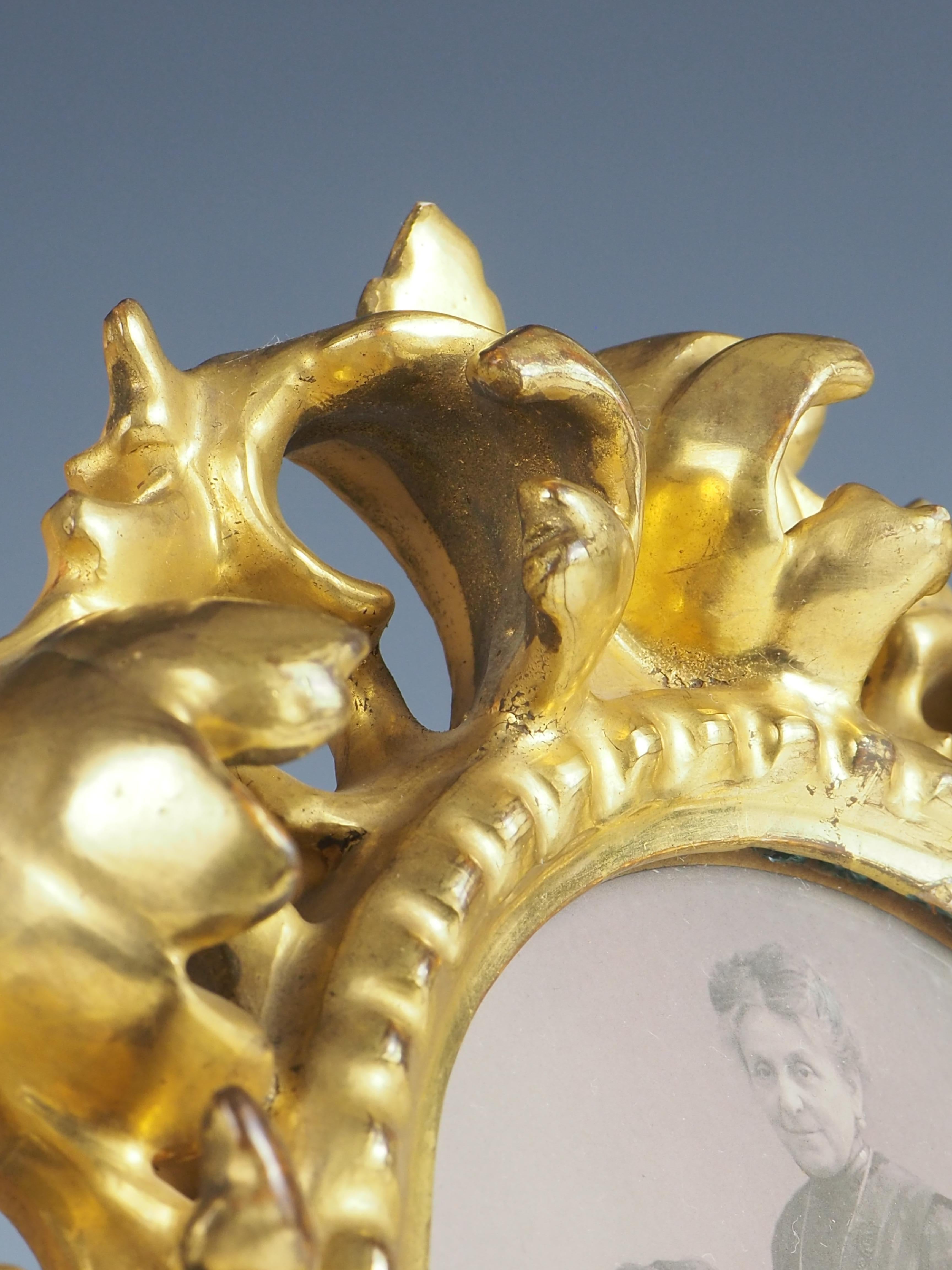 Antique Fine Carved Giltwood Florentine Photo Frames (Pair) For Sale 11