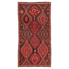 Tapis caucasien ancien de Shirvan en grand format rare
