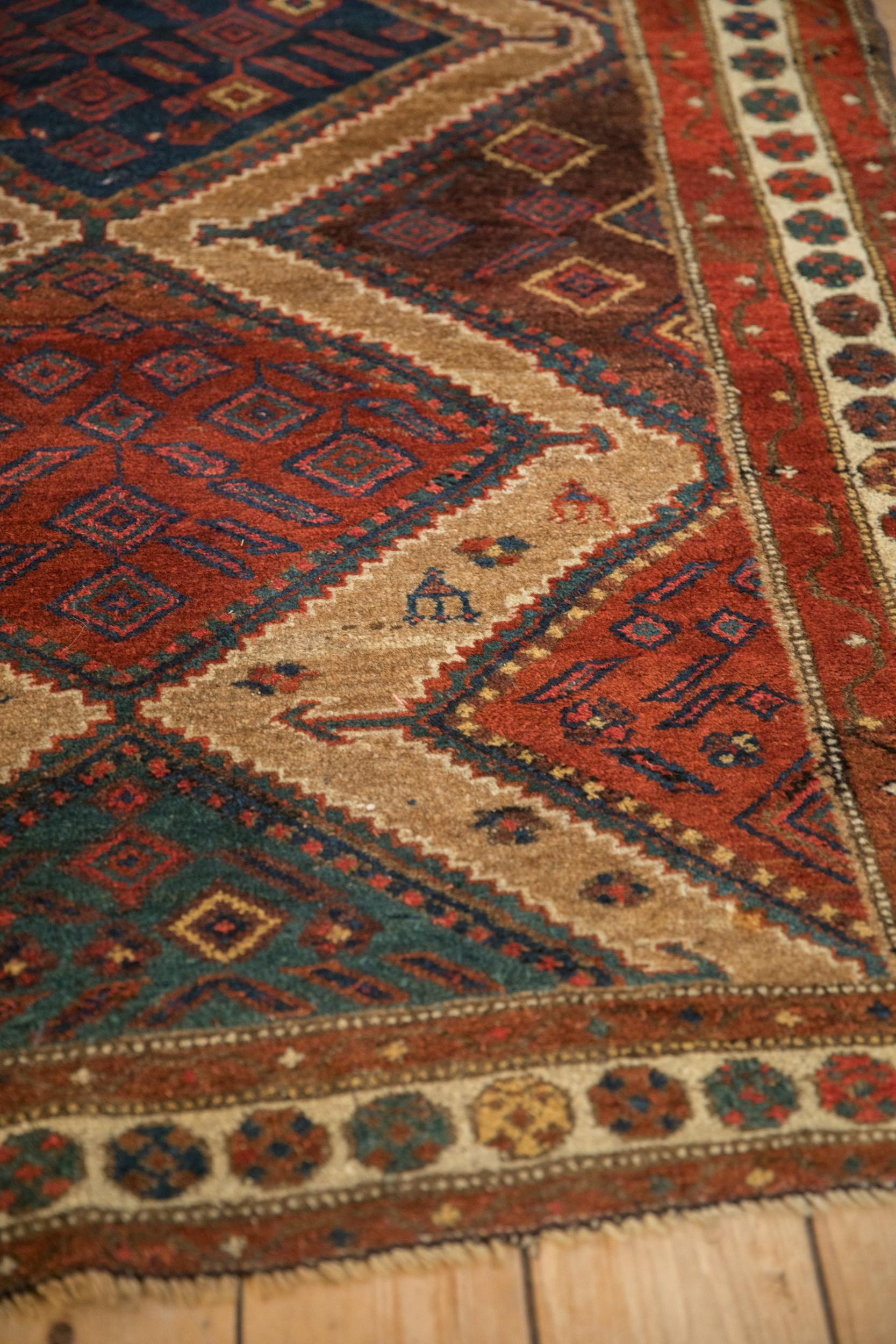 Antique Fine Hamadan Rug In Good Condition For Sale In Katonah, NY