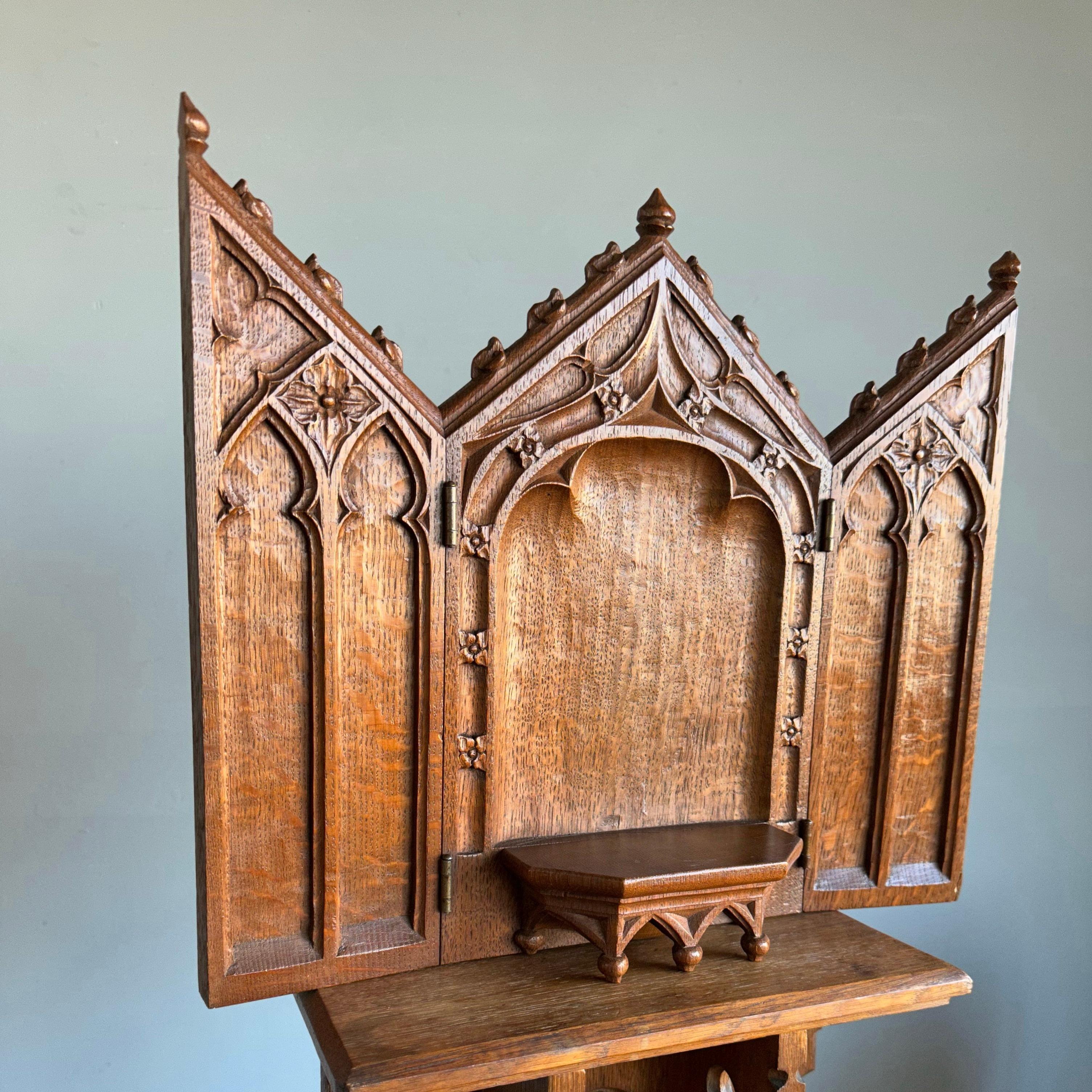 Antique Fine Handcarved Oak Gothic Revival Wall Shrine / Chapel w Mary Statuette 12