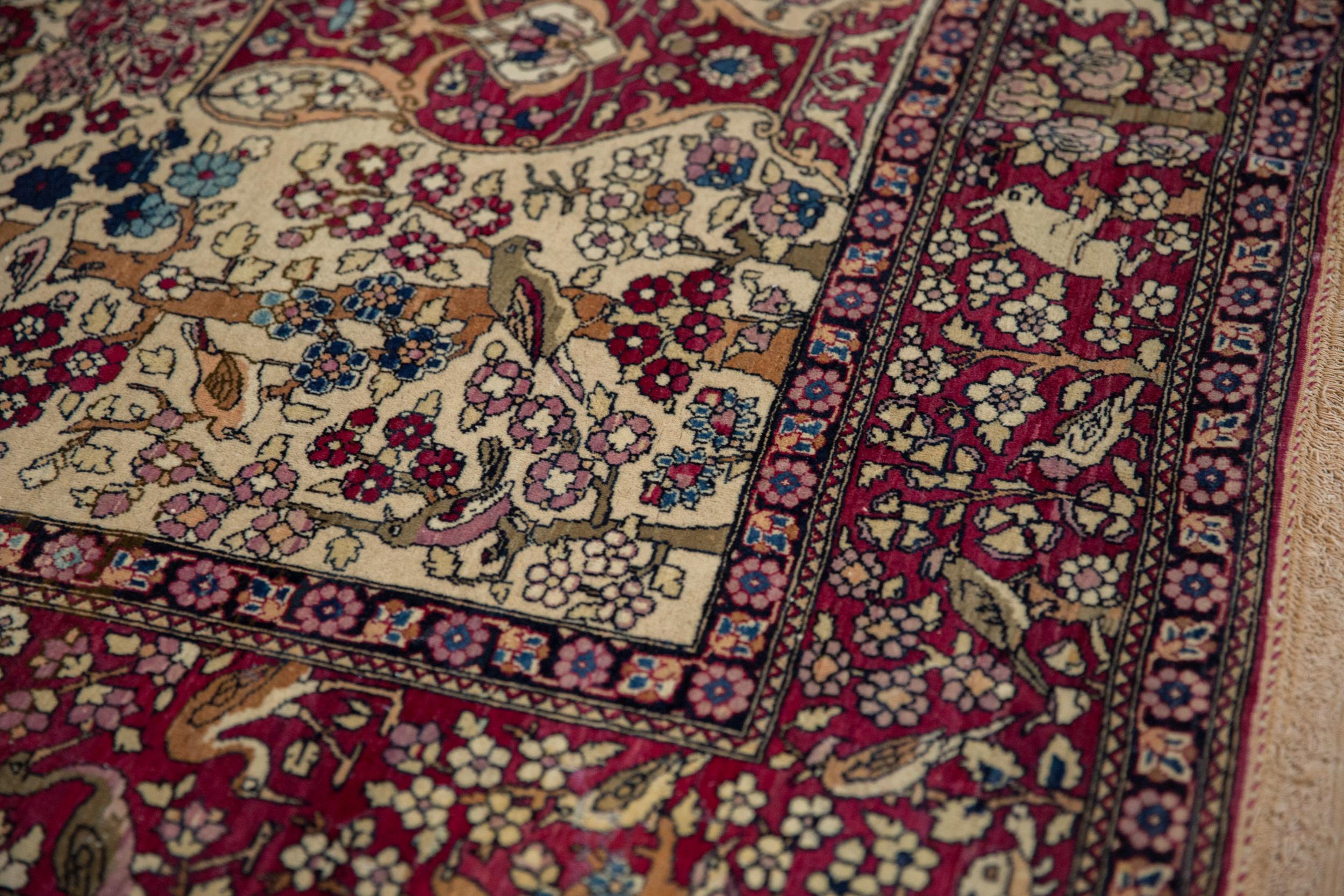 Antique Fine Isfahan Rug In Fair Condition For Sale In Katonah, NY