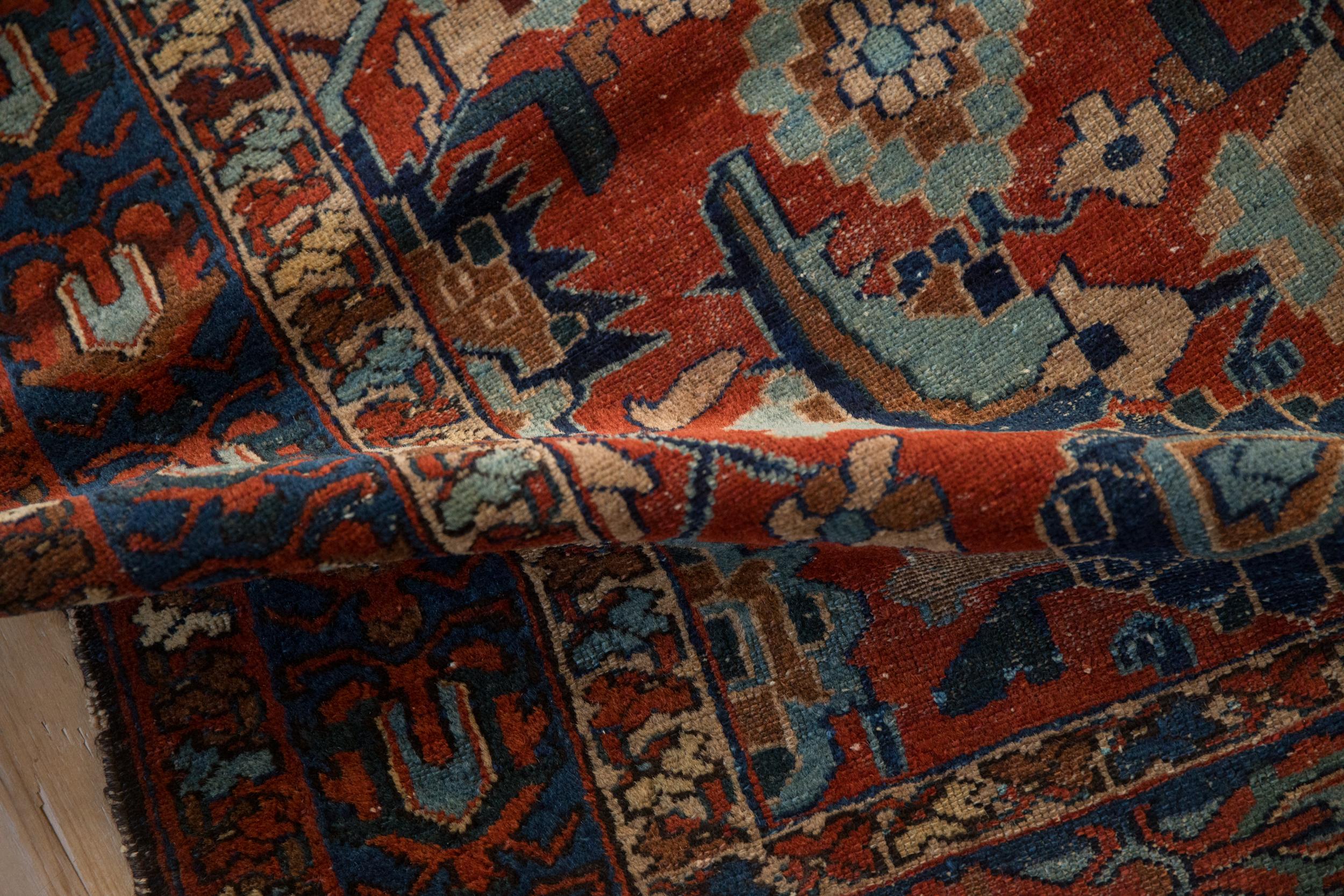 Antiker feiner Malayer-Teppich im Angebot 4