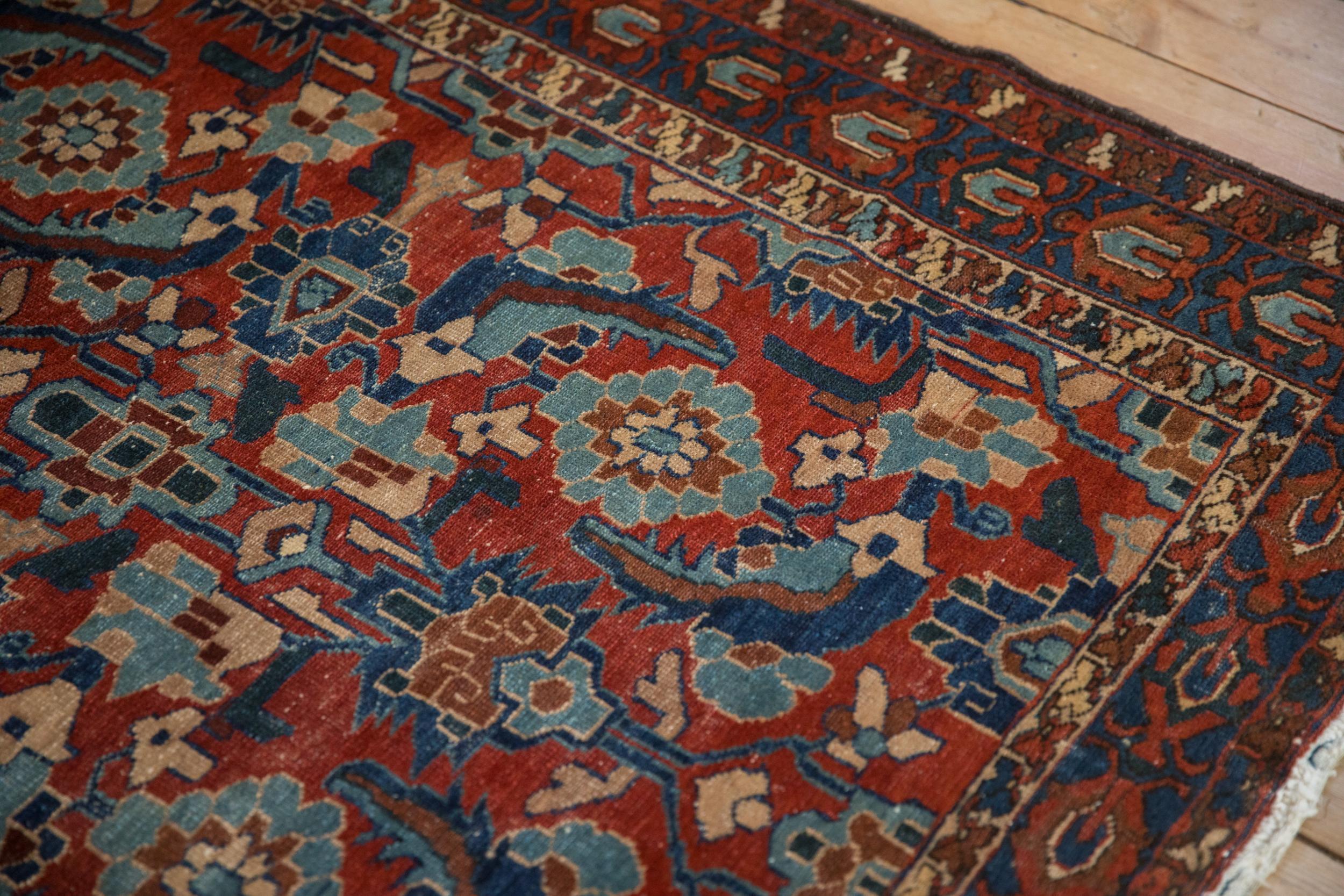 Antiker feiner Malayer-Teppich im Zustand „Gut“ im Angebot in Katonah, NY