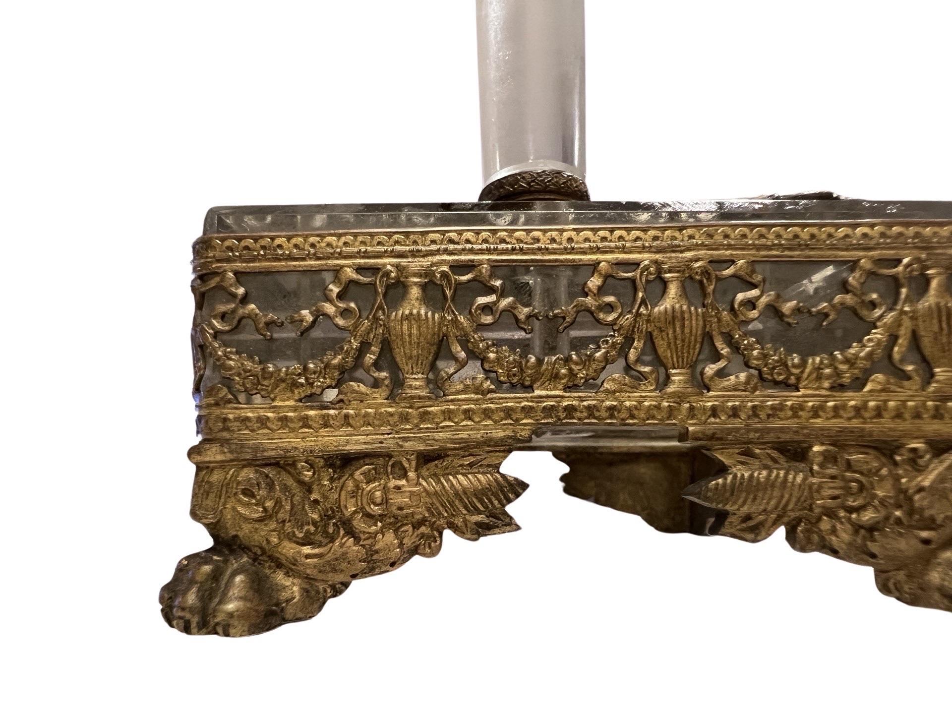 Antique Fine Neoclassical Gilt Bronze & Glass Vanity Mirror W/ Swan Supports en vente 5