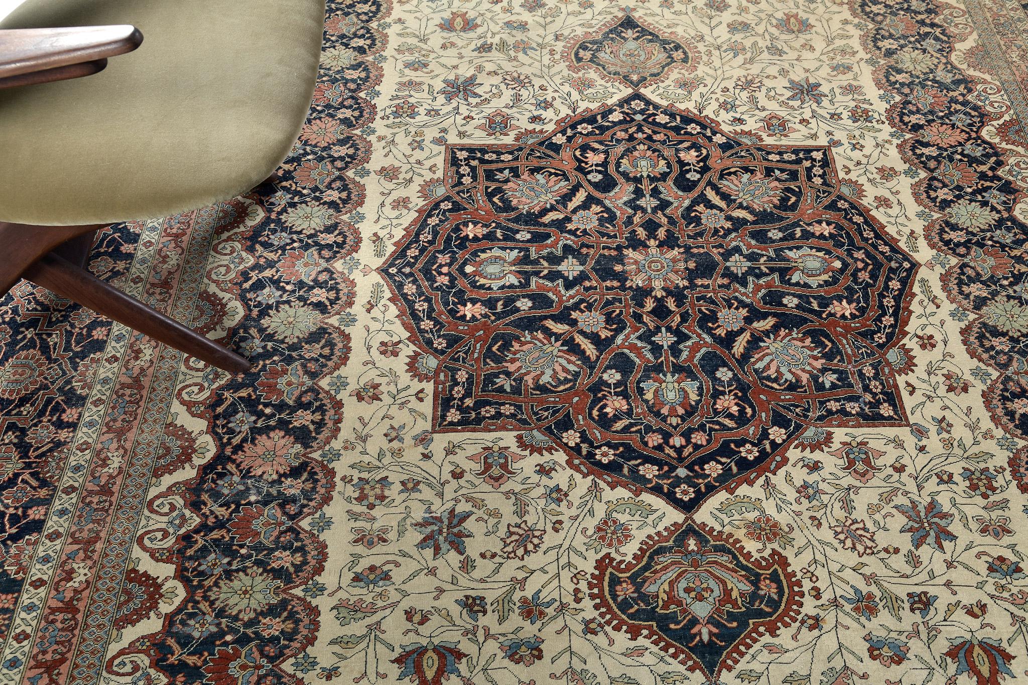 Antico tappeto persiano Kashan 57499 In condizioni buone in vendita a WEST HOLLYWOOD, CA