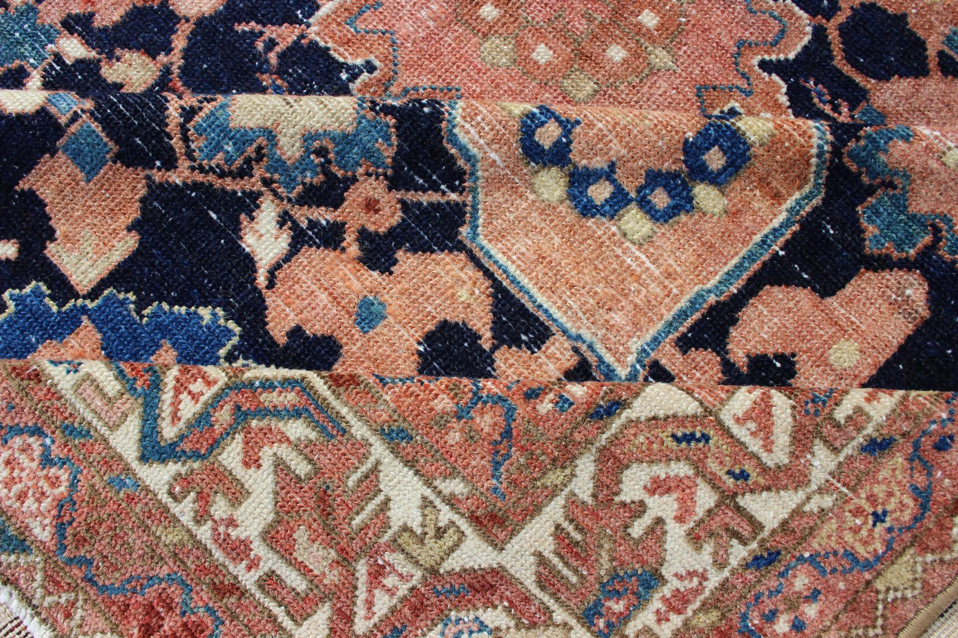Antiker, feiner persischer Malayer-Teppich mit All-Over-Design in Marineblauem Feld im Angebot 9