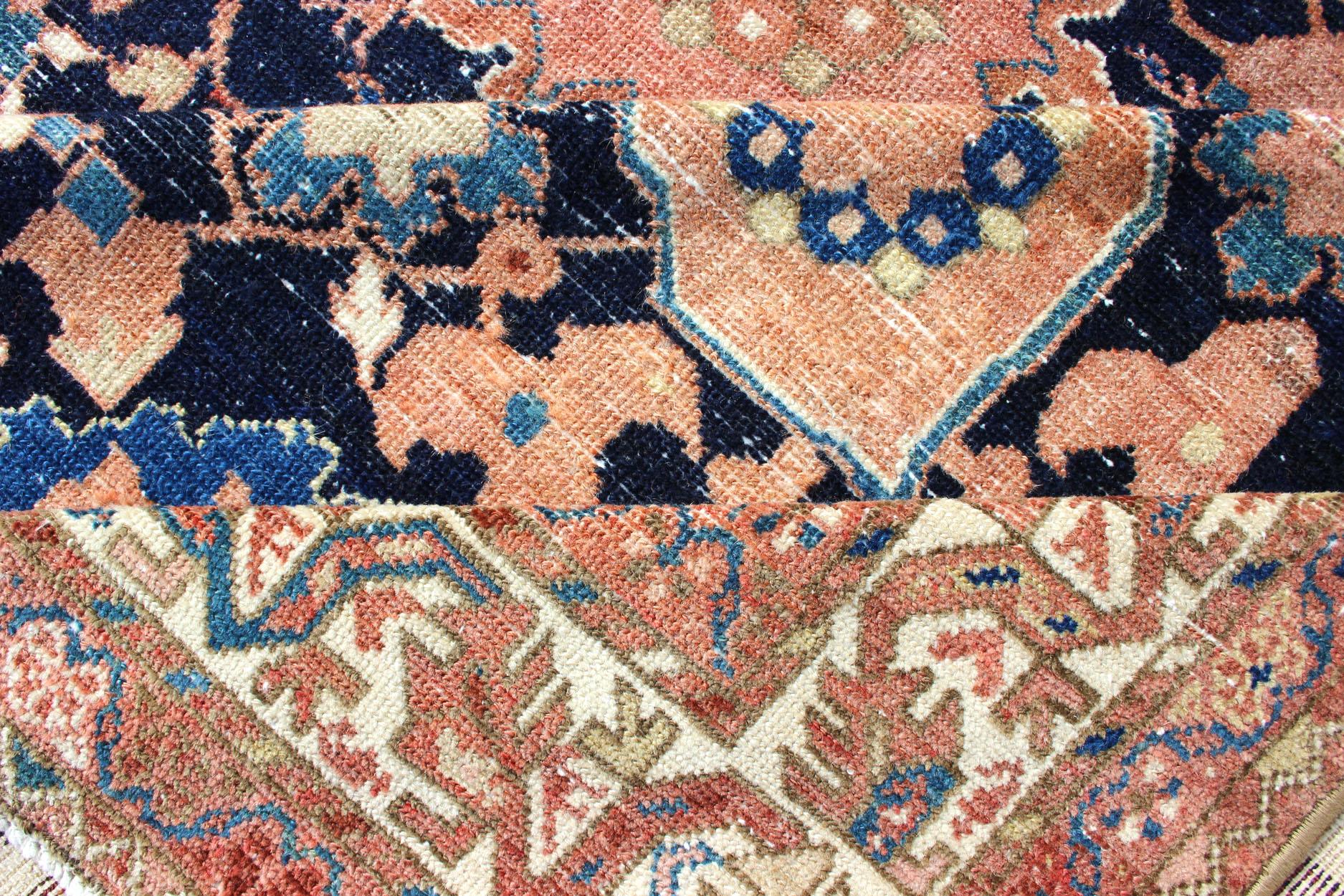 Antiker, feiner persischer Malayer-Teppich mit All-Over-Design in Marineblauem Feld im Angebot 10