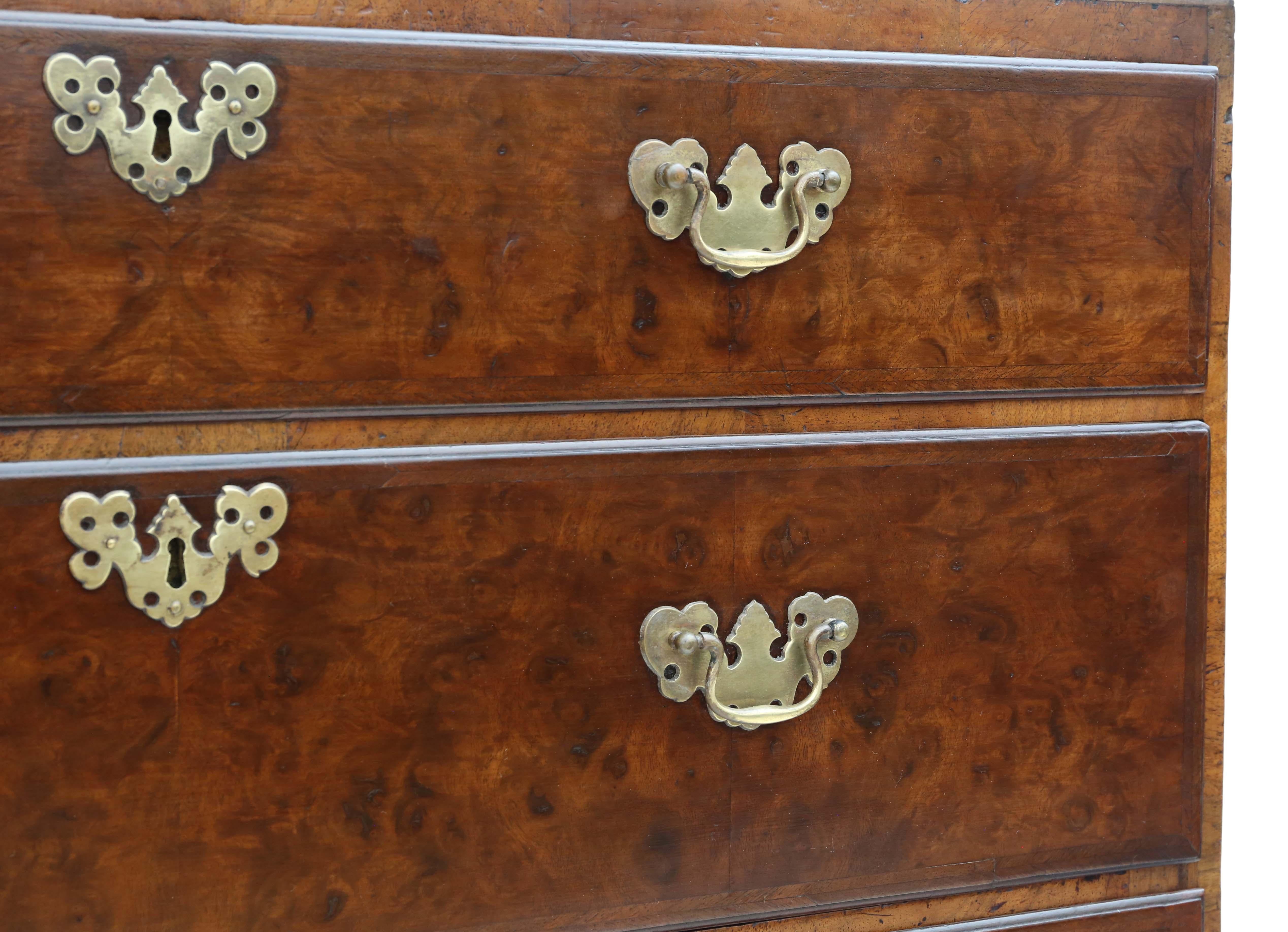 Wood Antique fine quality 18th Century burr walnut tallboy chest on chest of drawers For Sale