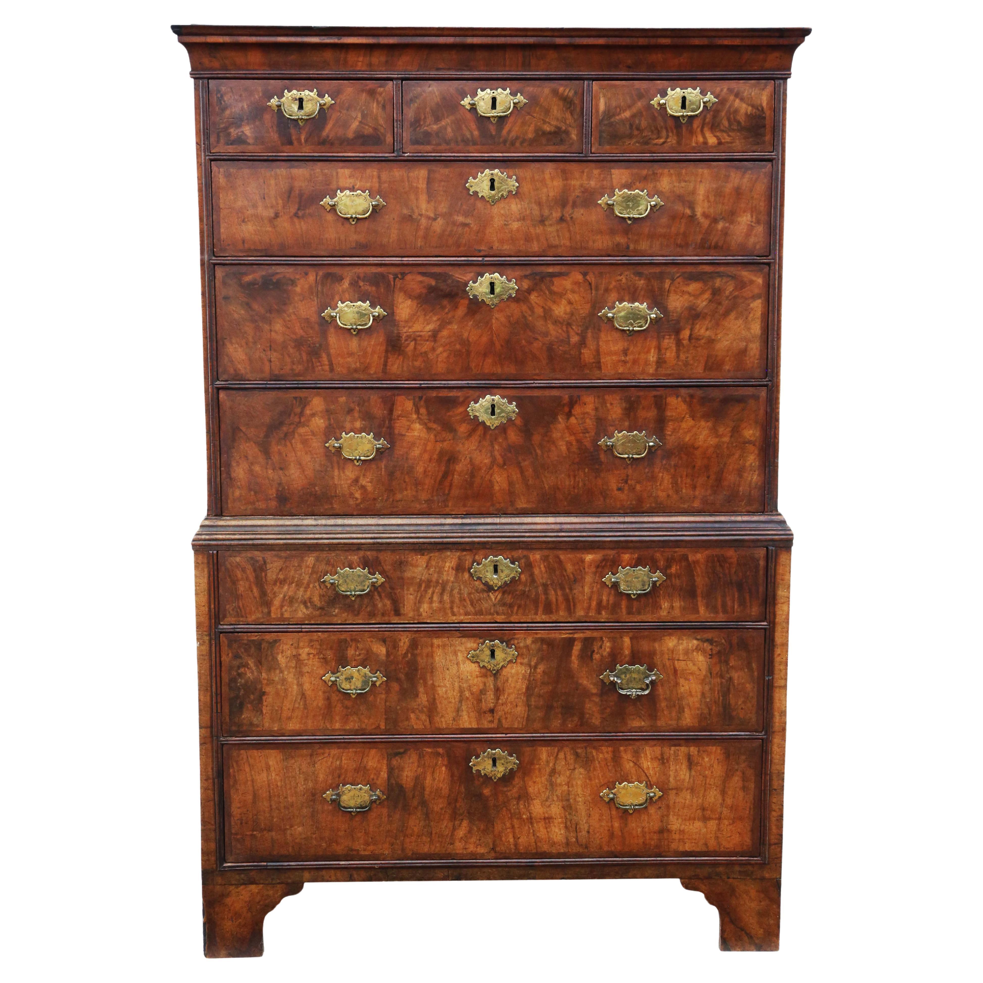 Antique fine quality 18th Century burr walnut tallboy chest on chest of drawers For Sale