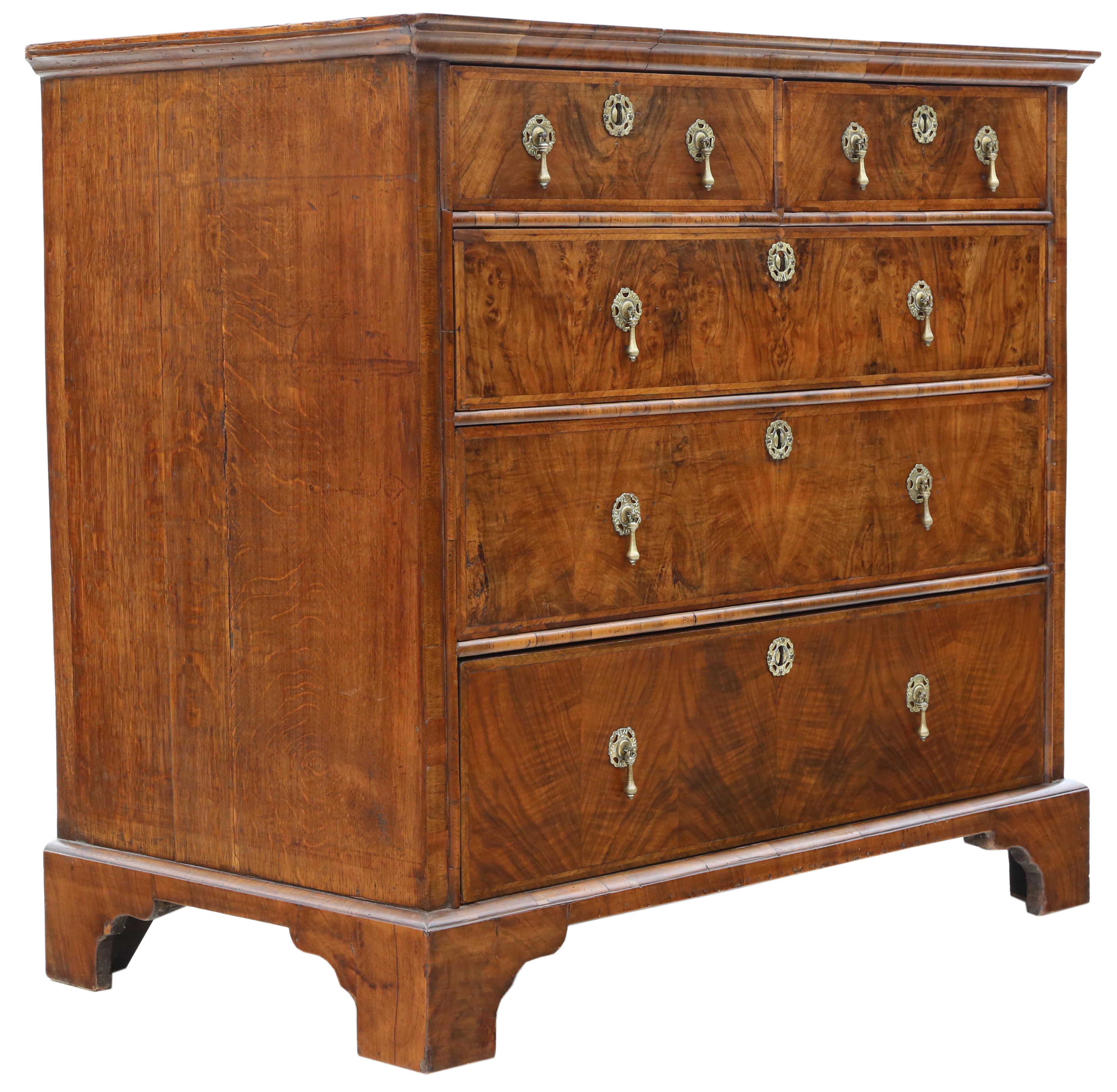 Antique fine quality 18th Century figured walnut chest of drawers In Good Condition For Sale In Wisbech, Cambridgeshire