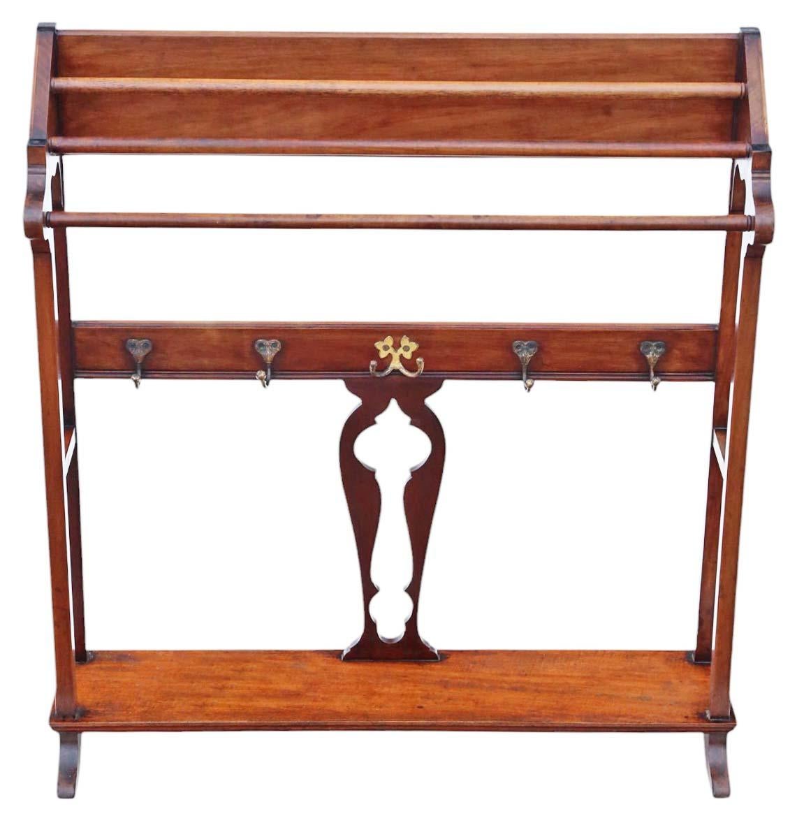 Inizio XX secolo Antico porta asciugamani in mogano di qualità Art Nouveau, supporto per il bagno C.C. in vendita