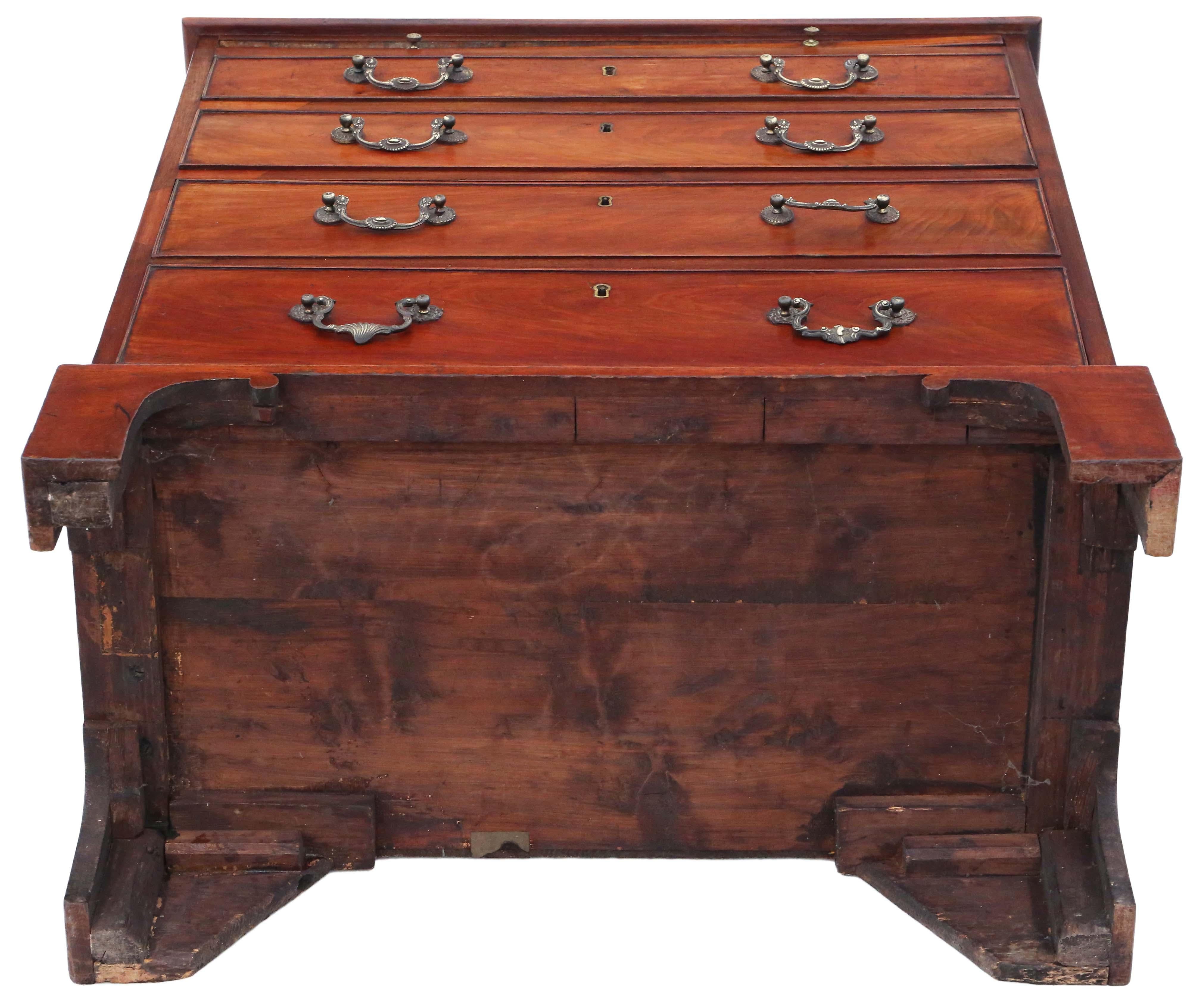 Antique fine quality Georgian 18th Century mahogany batchelors chest of drawers For Sale 2