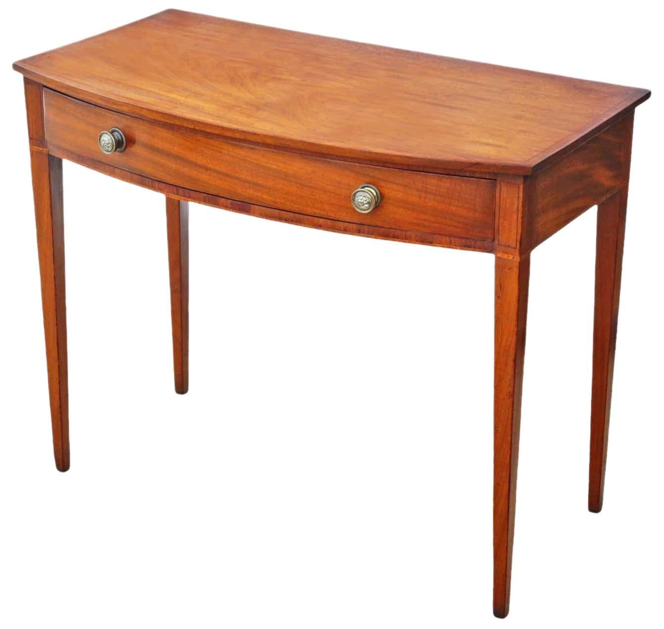 19th Century Antique Fine Quality Georgian Bow Front Mahogany Writing Dressing Table 19th C For Sale