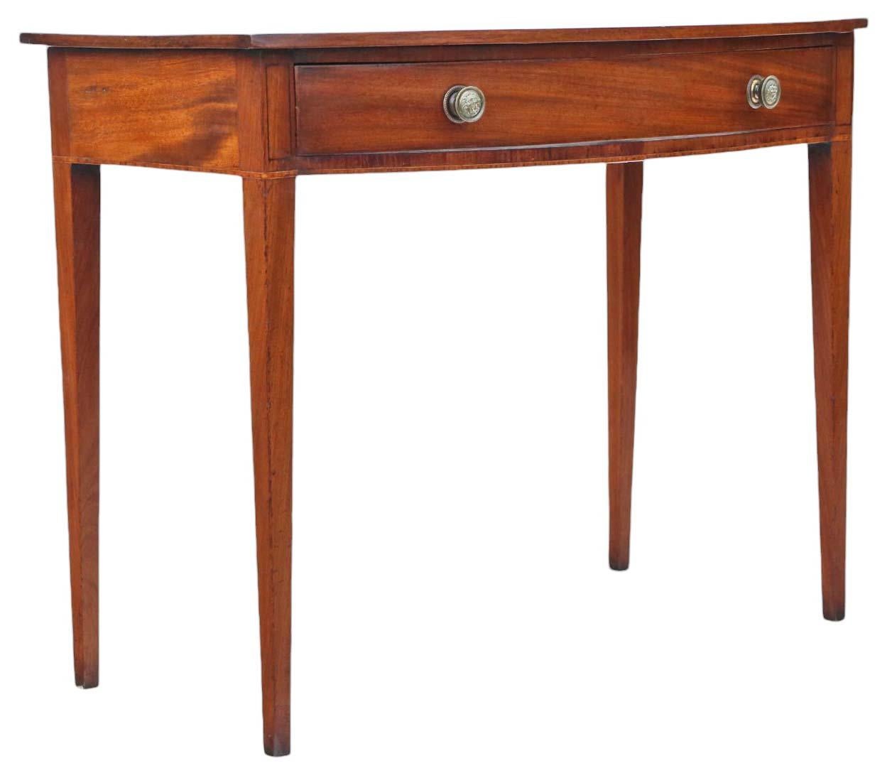 Wood Antique Fine Quality Georgian Bow Front Mahogany Writing Dressing Table 19th C For Sale