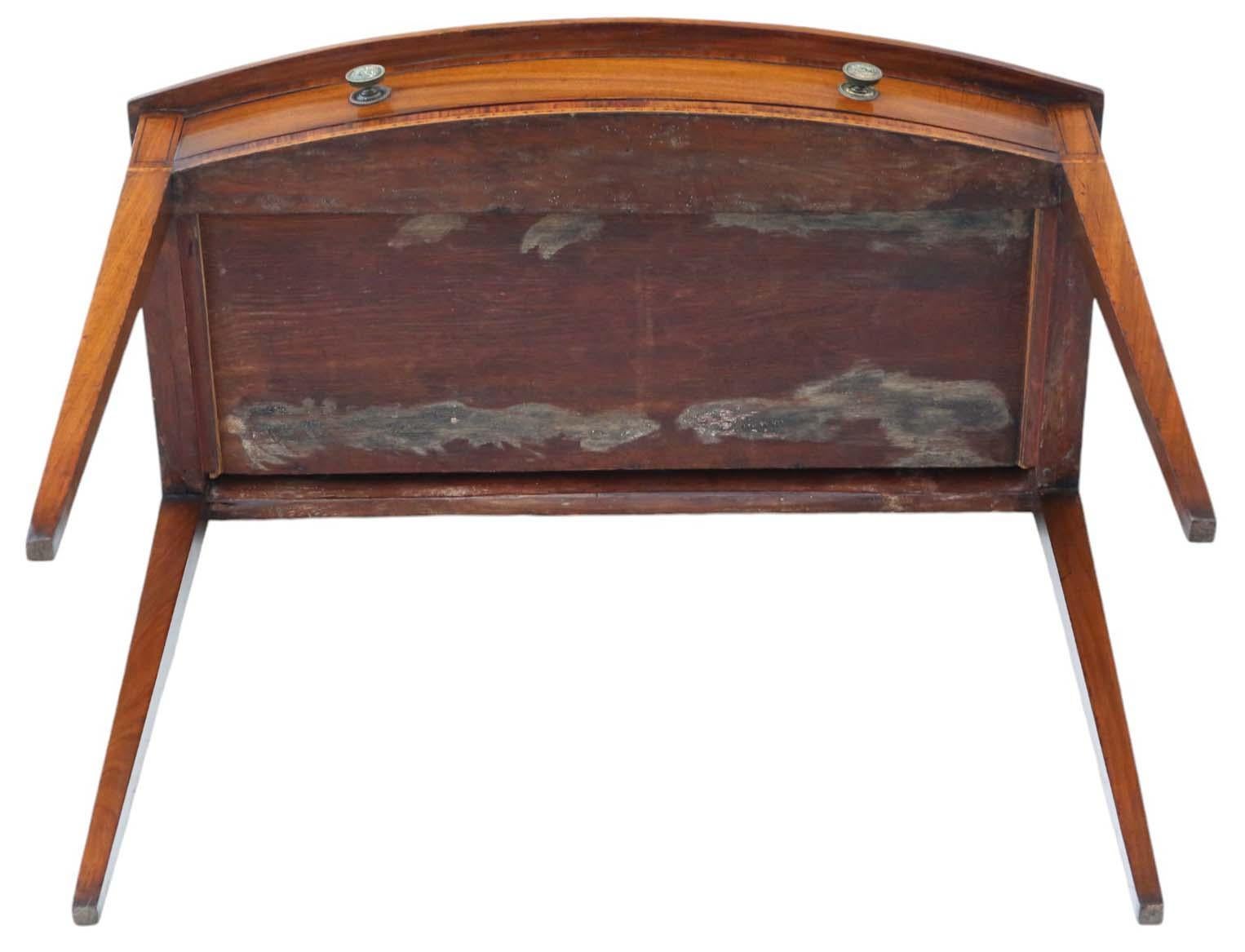 Antique Fine Quality Georgian Bow Front Mahogany Writing Dressing Table 19th C For Sale 3
