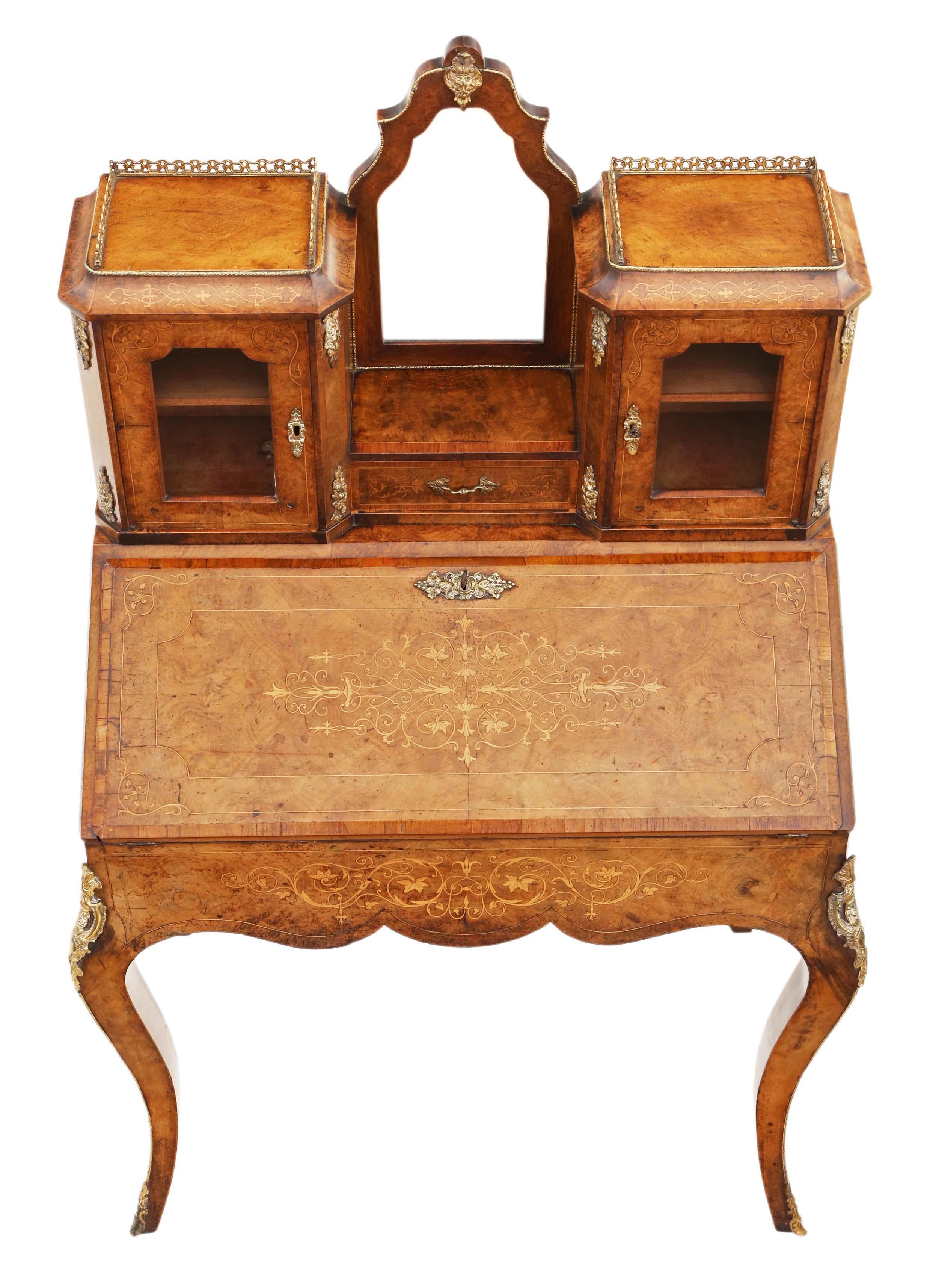 Noyer Ancienne table à écrire Bonheur de Jour en ronce de noyer incrustée de belle qualité en vente