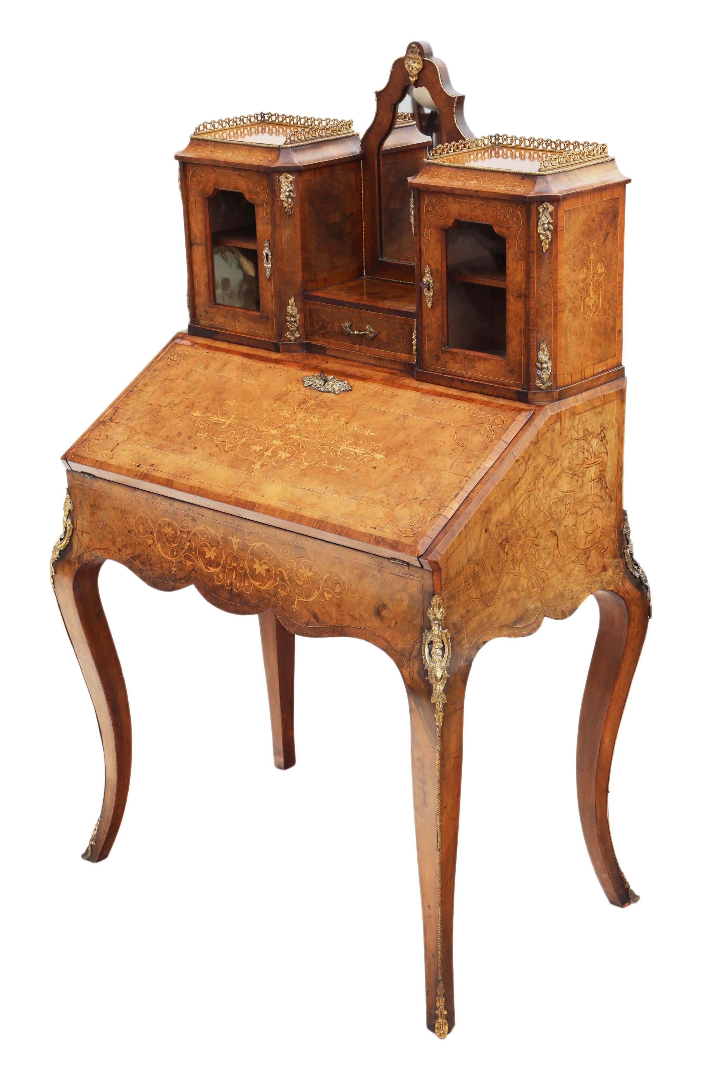 Ancienne table à écrire Bonheur de Jour en ronce de noyer incrustée de belle qualité en vente 2