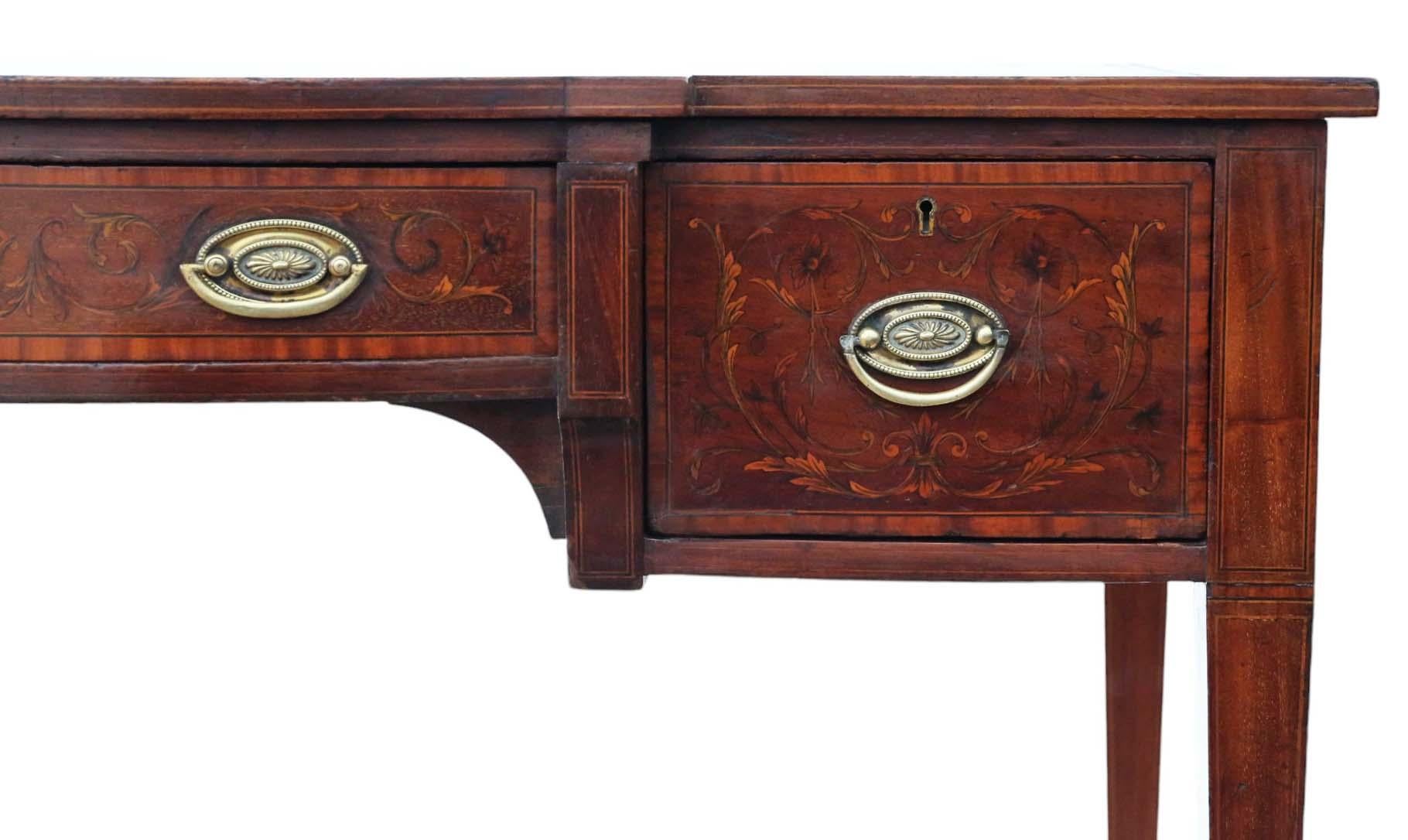 Bois Ancienne table à écrire en acajou marqueté de belle qualité Bureau du 19ème siècle en vente