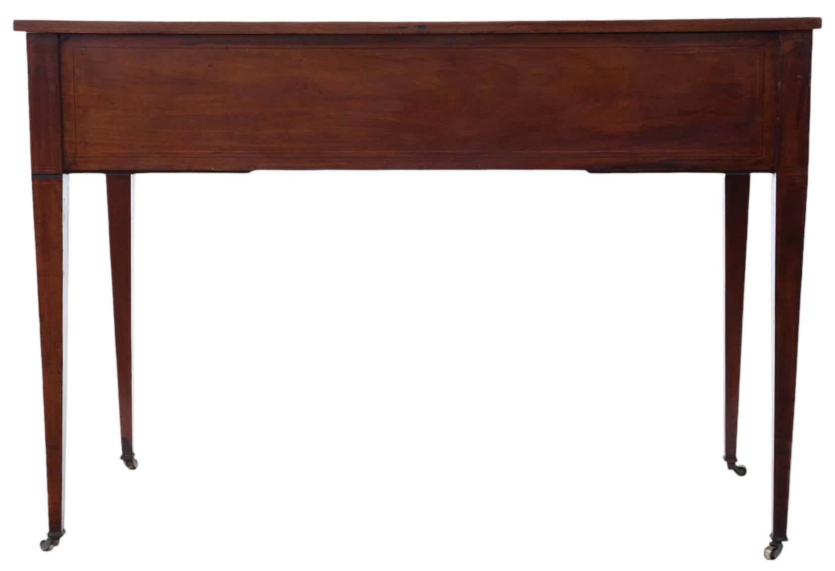 Ancienne table à écrire en acajou marqueté de belle qualité Bureau du 19ème siècle en vente 2