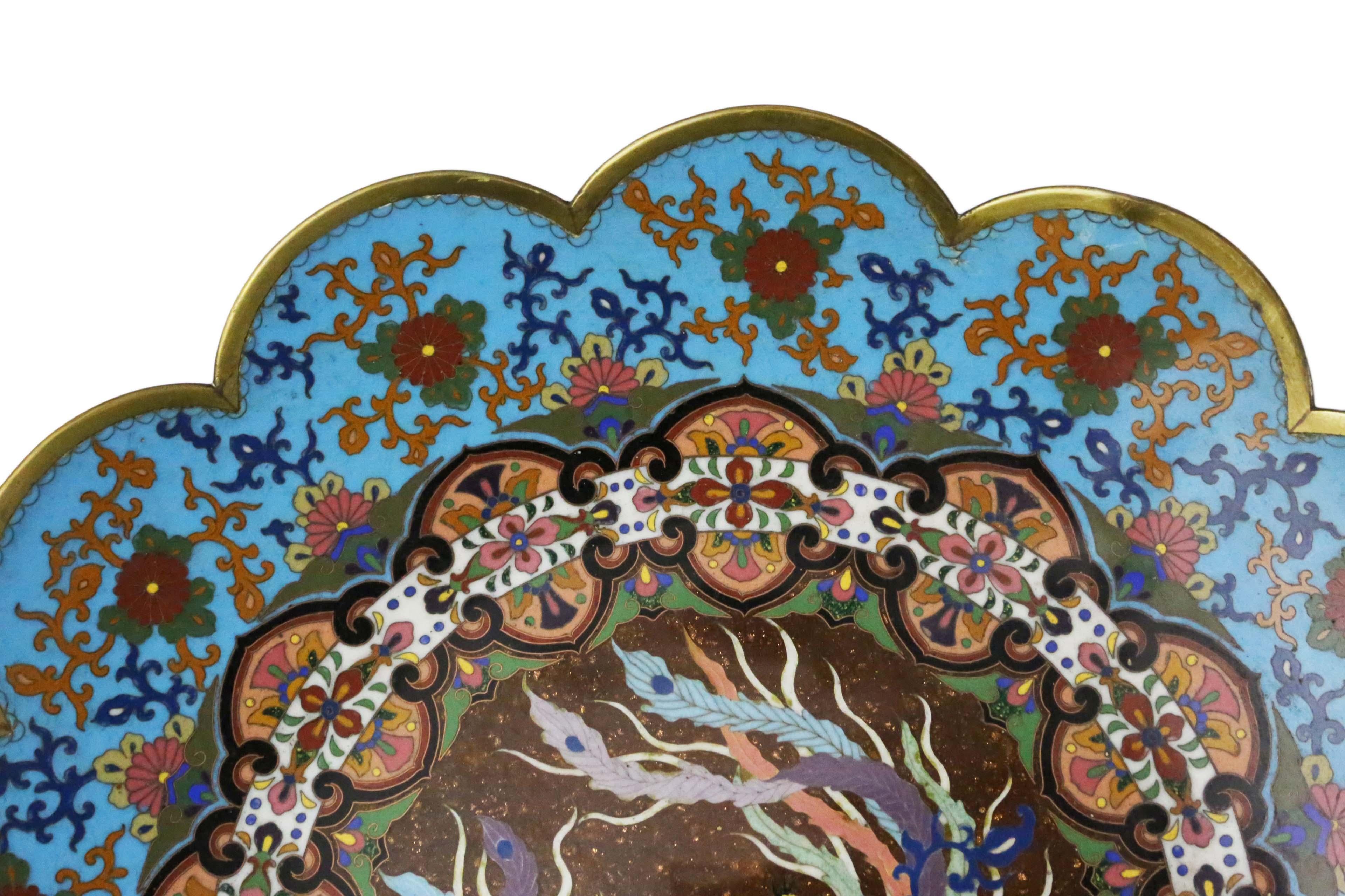 Antique fine quality large C1900 Meiji period Oriental Japanese cloisonne charger plate. Made of brass / bronze with enamel decoration.

A breathtaking quality piece with large impressive proportions and 12 lobed shape. Complex central medallion