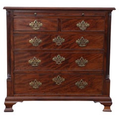 Antique fine quality late 18th Century mahogany batchelor's chest of drawers