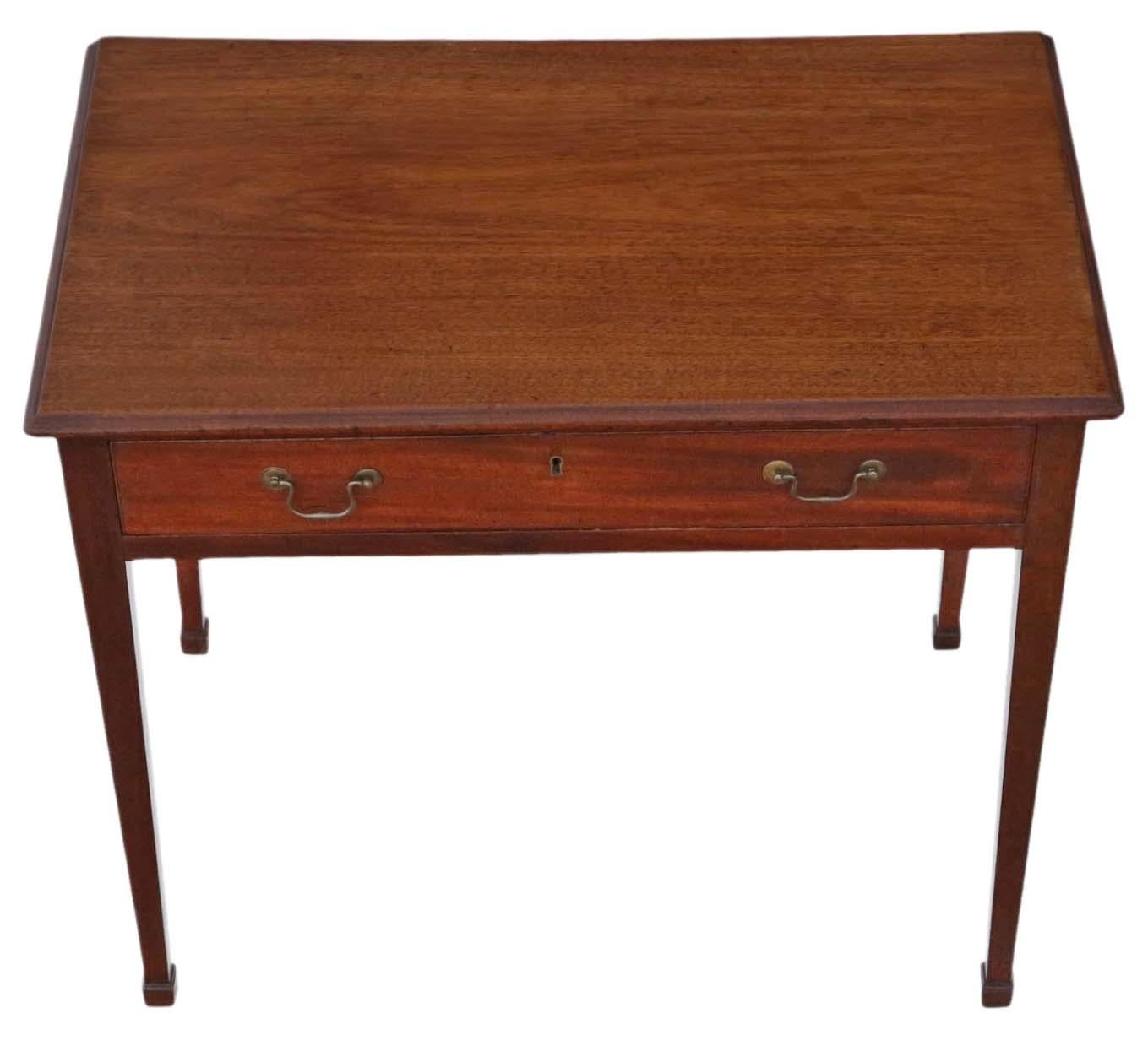 XIXe siècle Ancienne table à écrire en acajou de qualité supérieure 19e siècle Bureau d'appoint en vente