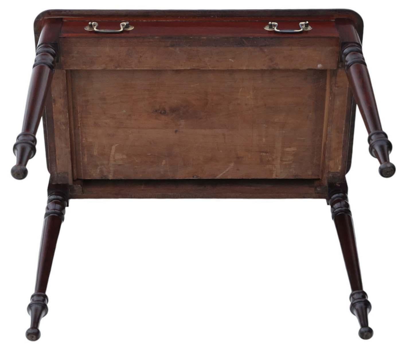 Ancienne table à écrire en acajou de qualité supérieure 19e siècle Bureau d'appoint en vente 2