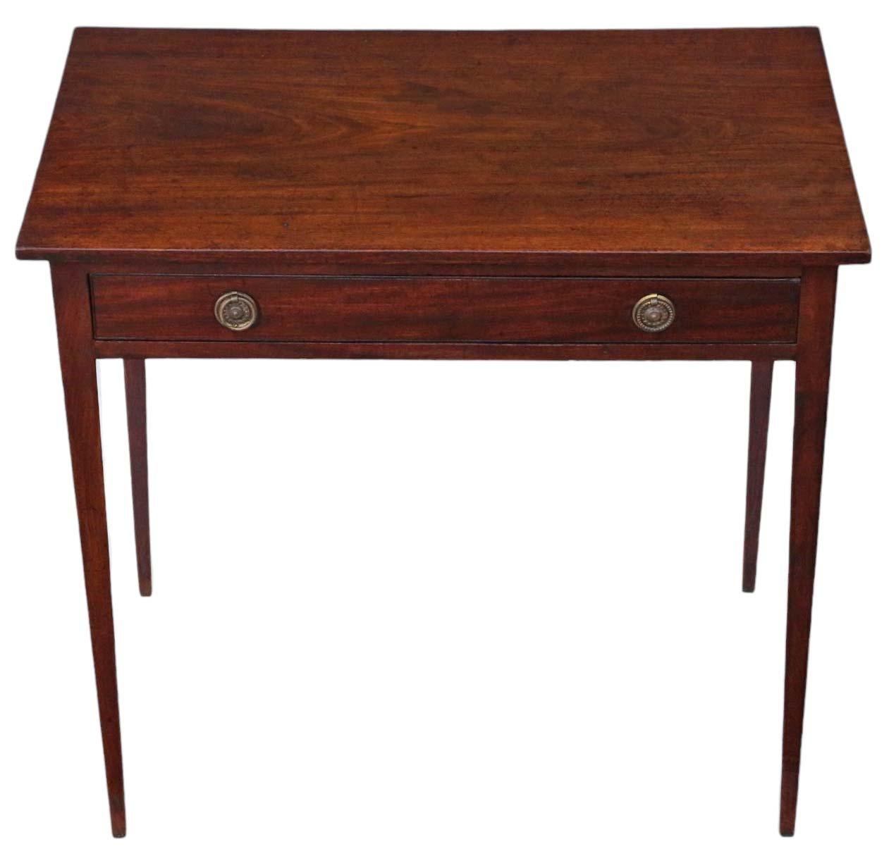 Antiguo tocador georgiano de caoba de gran calidad, Siglo XIX - también ideal como escritorio o mesa auxiliar. Fantásticas líneas limpias y un estilo sencillo.

Esta pieza excepcional presenta una construcción sólida, con juntas herméticas y sin
