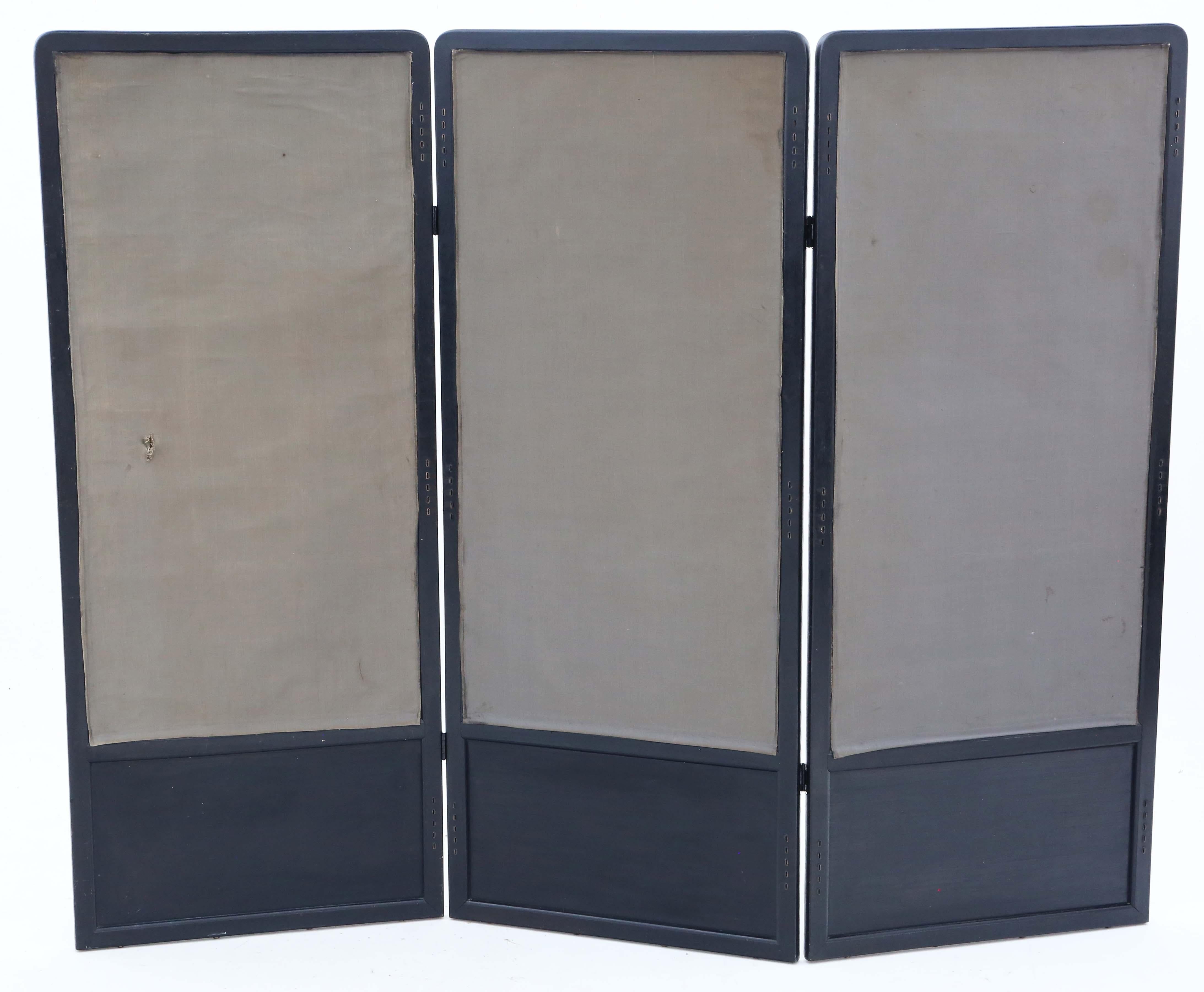 Wood Antique fine quality Oriental Japanese /Chinese black lacquer dressing screen For Sale