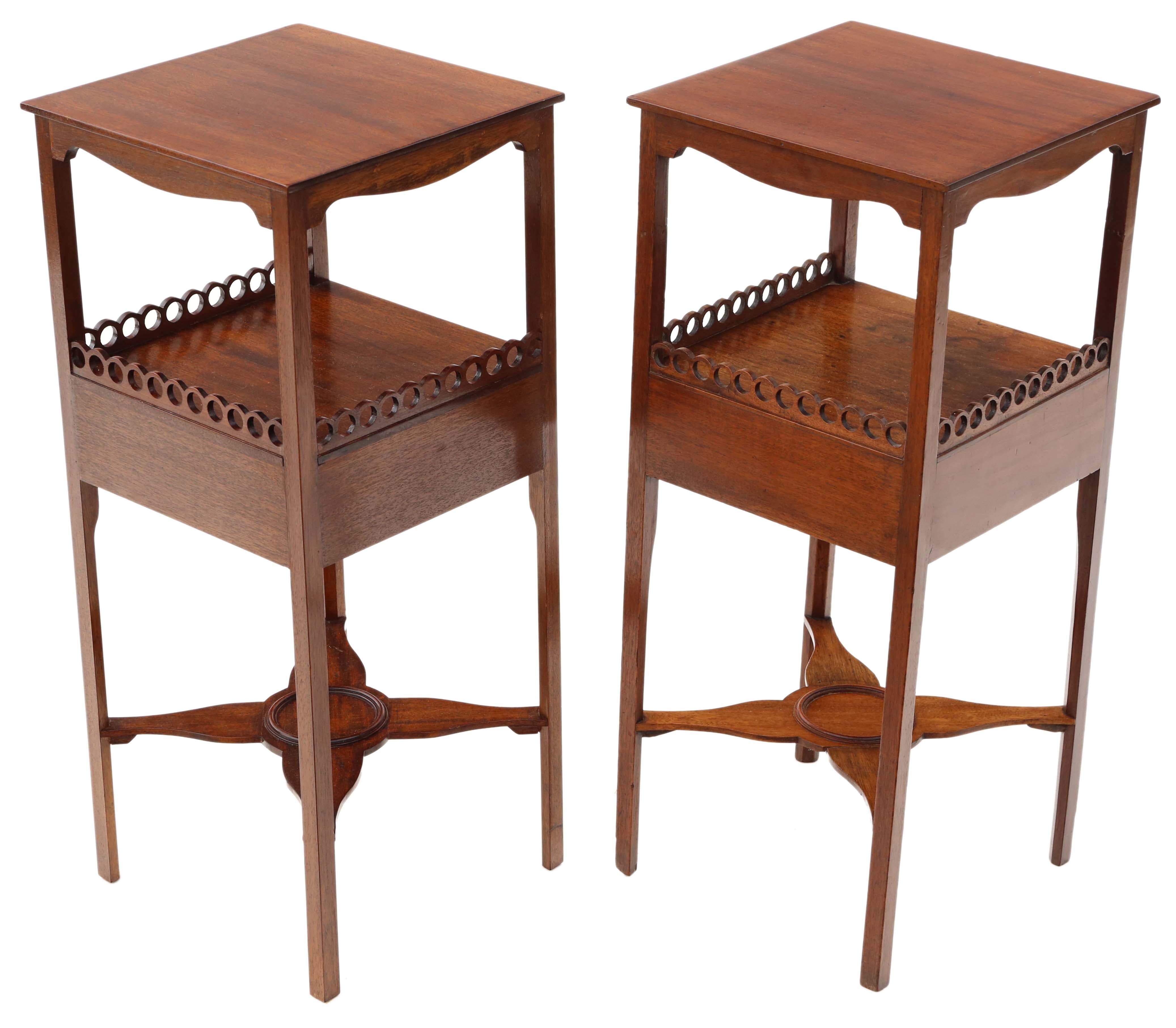 Antique fine quality pair of Georgian early 19th Century mahogany bedside tables In Good Condition In Wisbech, Cambridgeshire