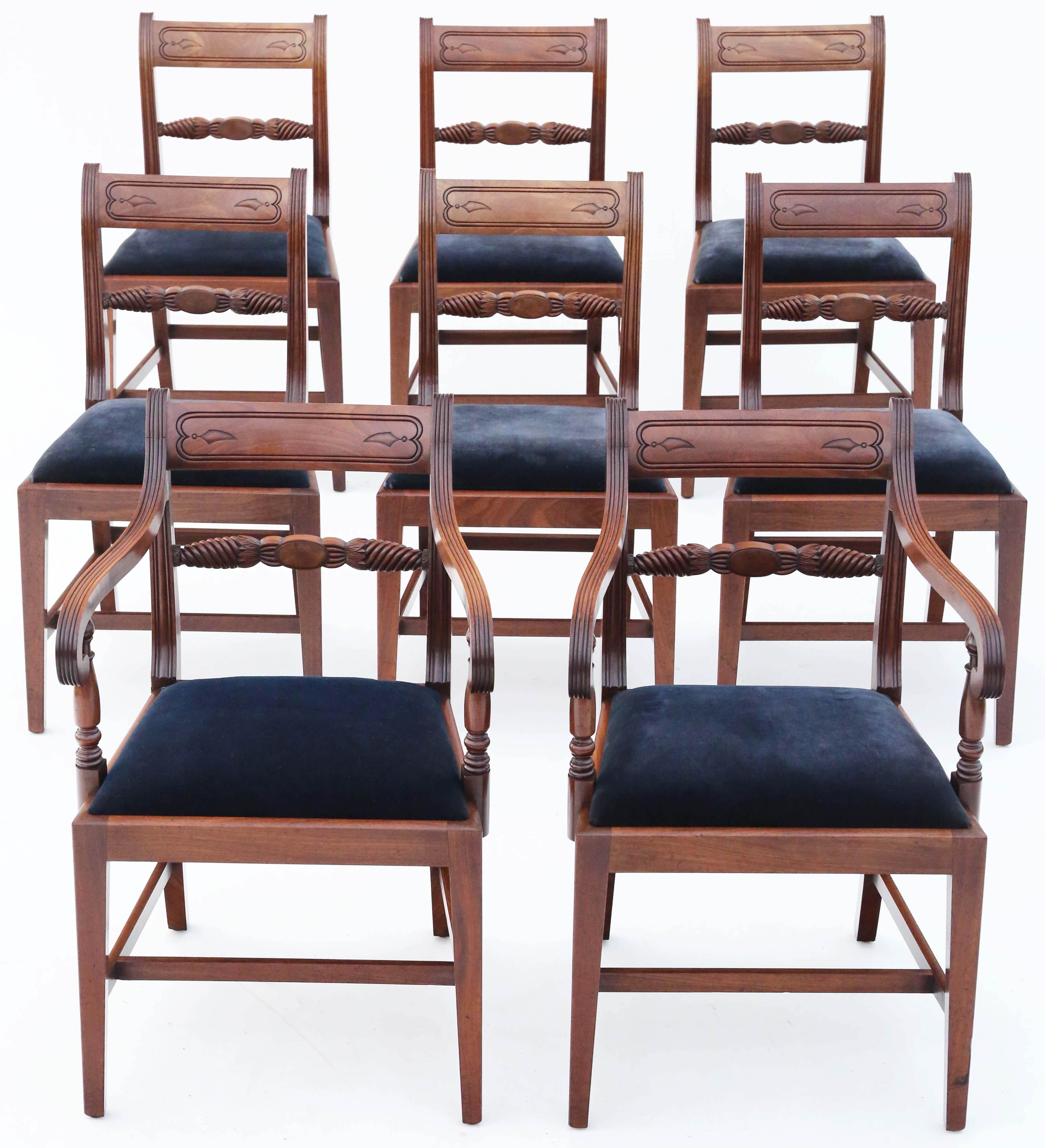 Antique fine quality set of 8 (6 plus 2) early 19th Century Regency mahogany dining chairs C1830. Very rare, with a simple elegant design!

No loose joints. Recently restored to a good standard.

The midnight blue (looks almost black) velour