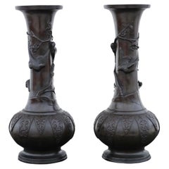 Antique Fine Quality Very Large Pair of Japanese Bronze Vases 19th Century Meiji