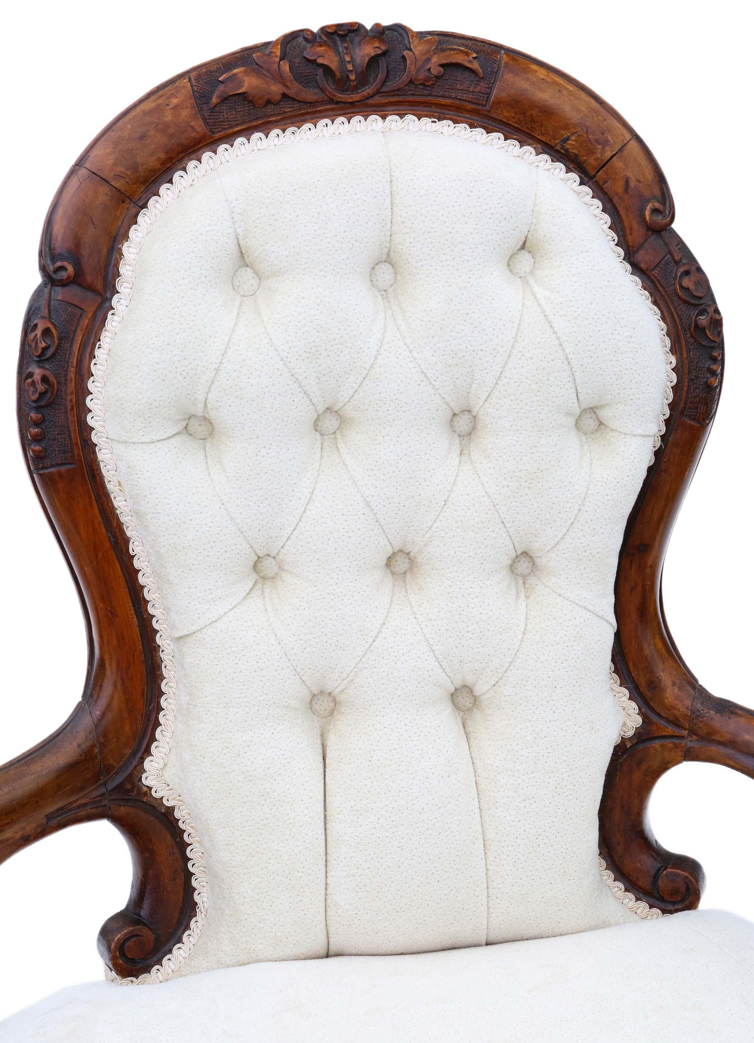 Antike feine Qualität viktorianischen c.1860 Nussbaum Chaise Longue / Conversation Sofa (Mittleres 19. Jahrhundert) im Angebot