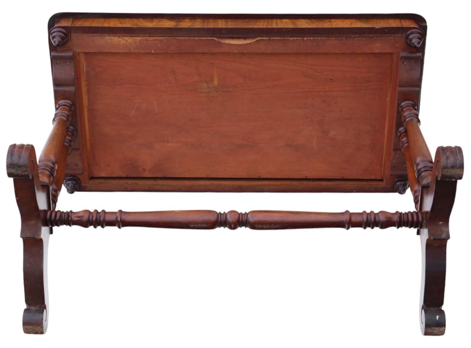 Ancienne table d'écriture de qualité supérieure en acajou du 19ème siècle en vente 4