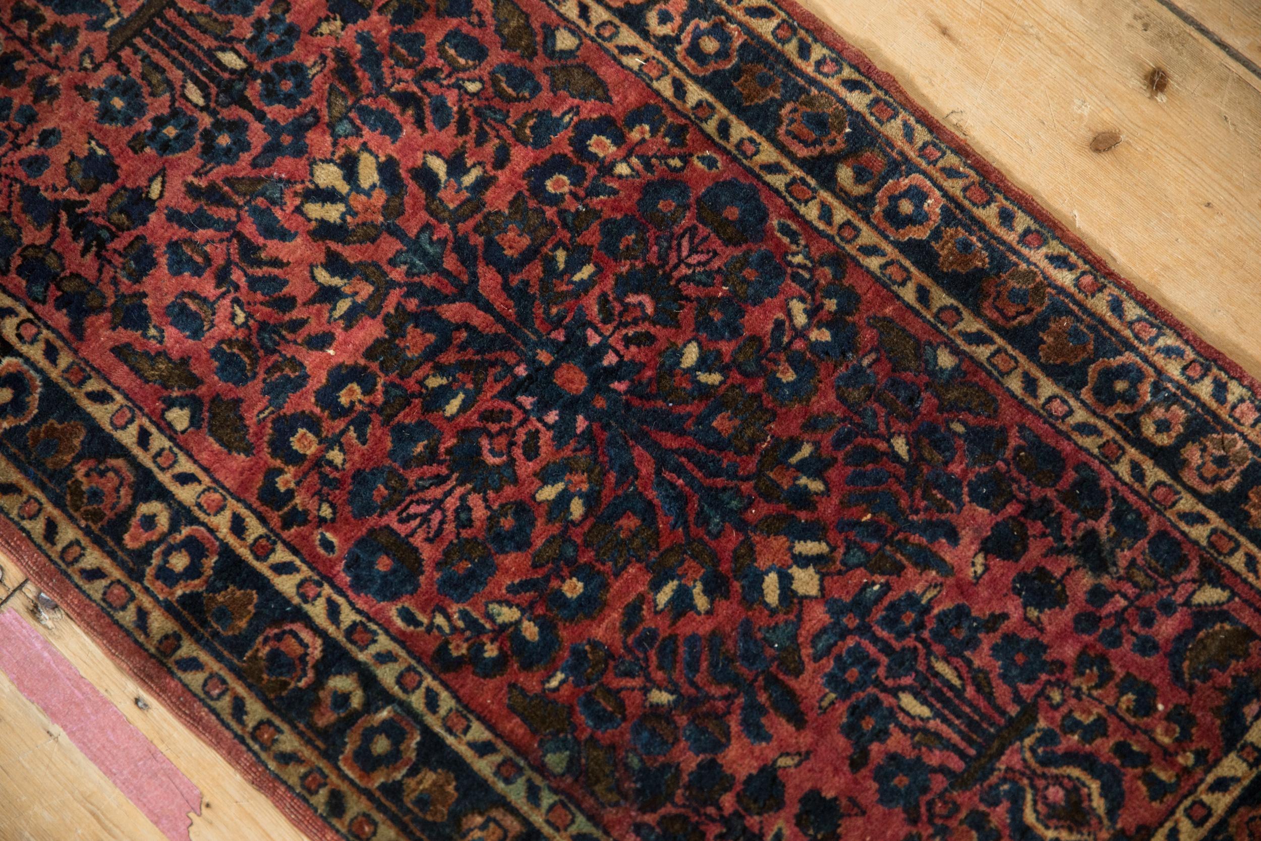 Alfombra Sarouk Antigua en Bueno estado para la venta en Katonah, NY