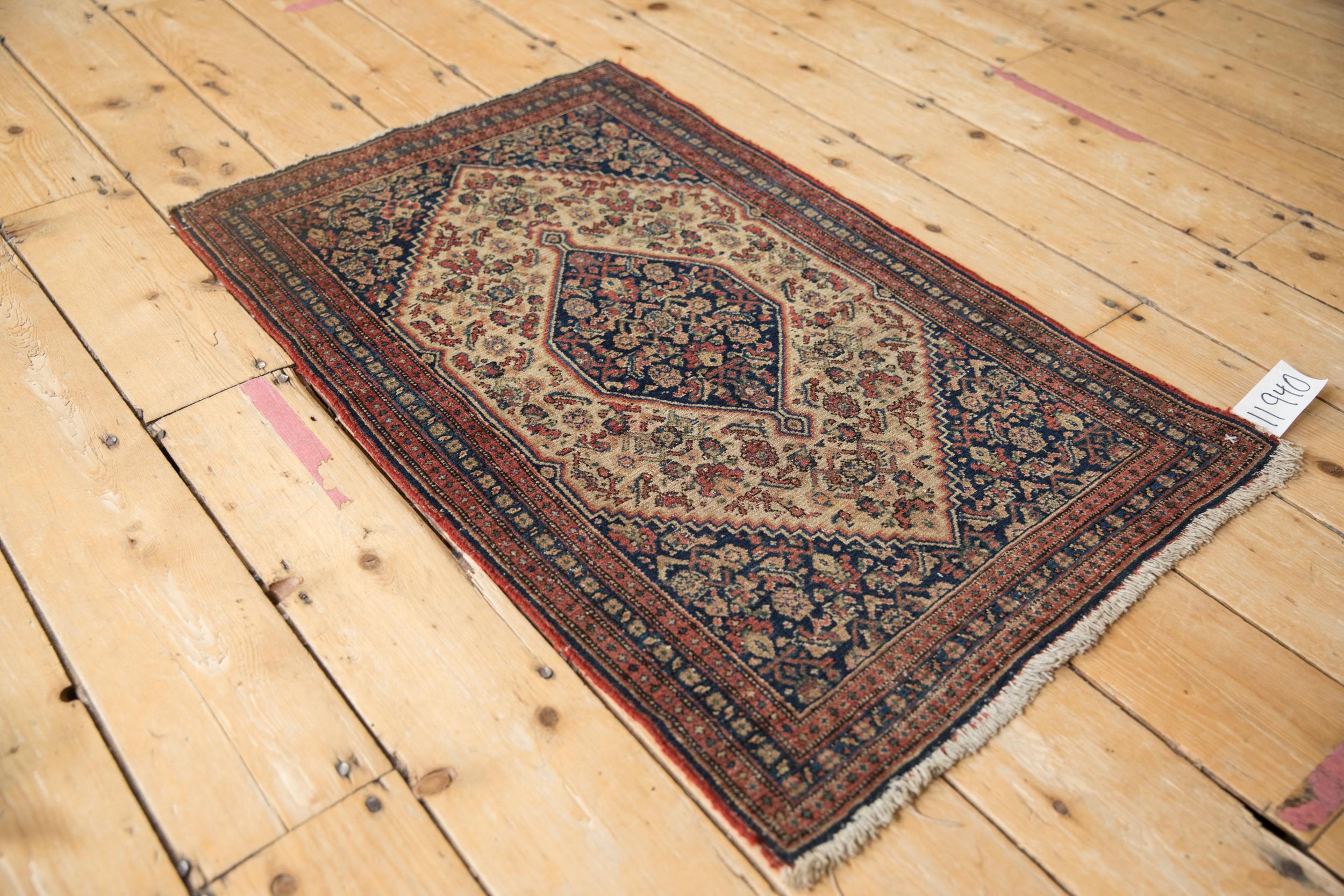 Antique Fine Senneh Rug Mat In Good Condition For Sale In Katonah, NY