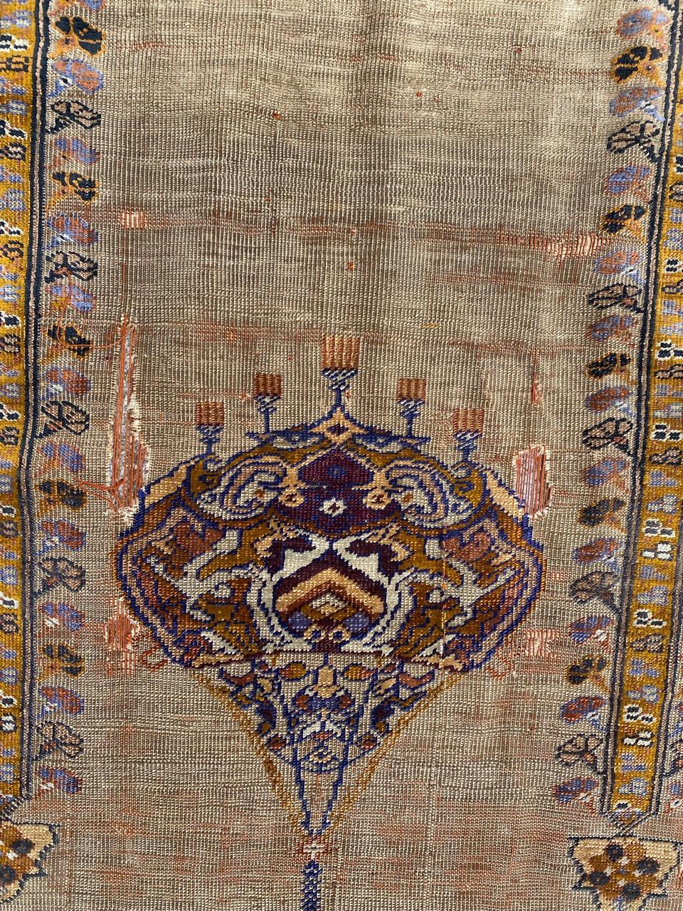 Pretty late 19th century Turkish Cesareh rug with beautiful mihrab design and nice natural colors, entirely and very finely hand knotted with silk velvet on silk foundation.


✨✨✨
