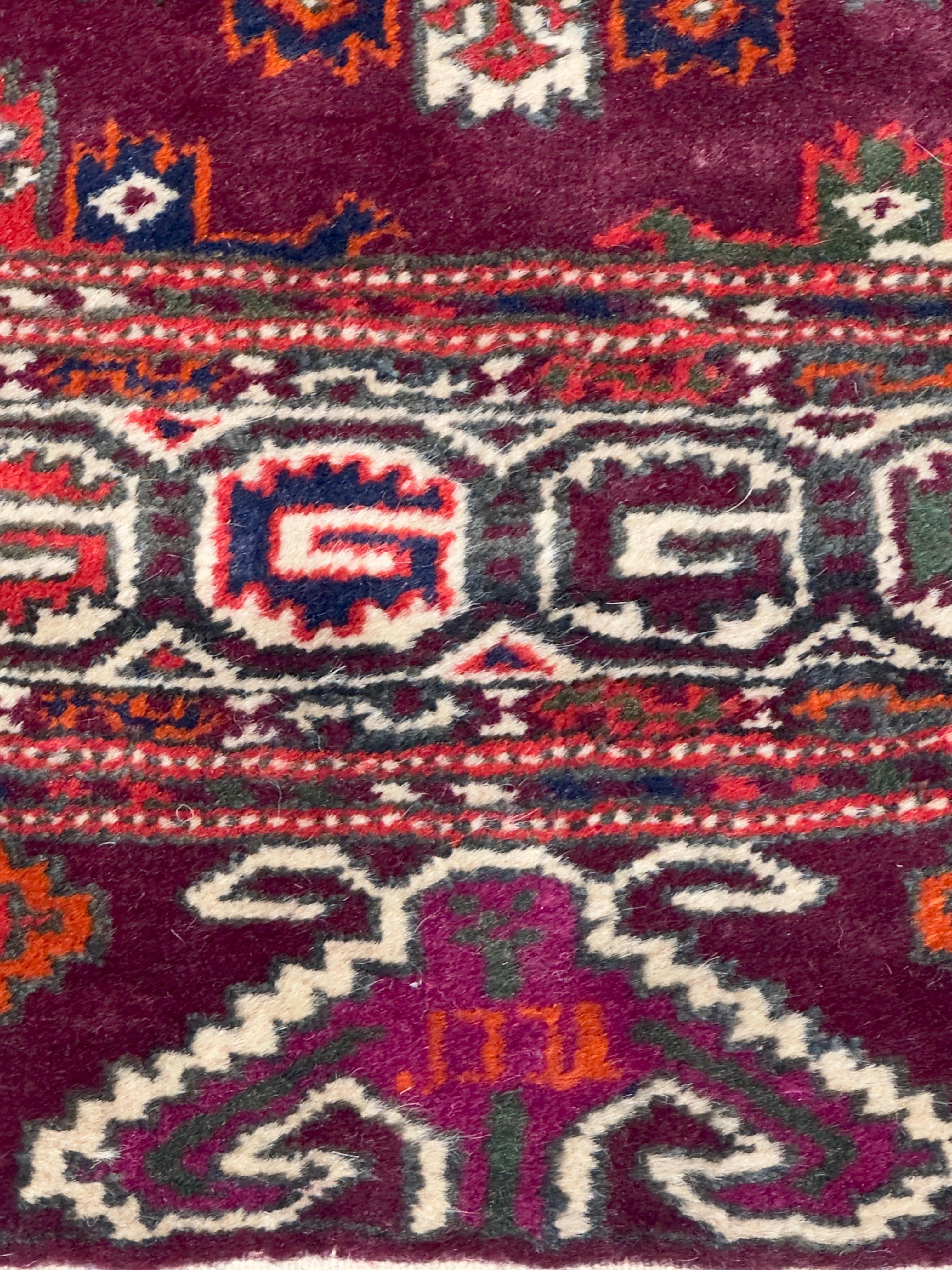 Antike Feine Turkmenische Stammes-Läufer 2'11 x 8'11 im Angebot 4