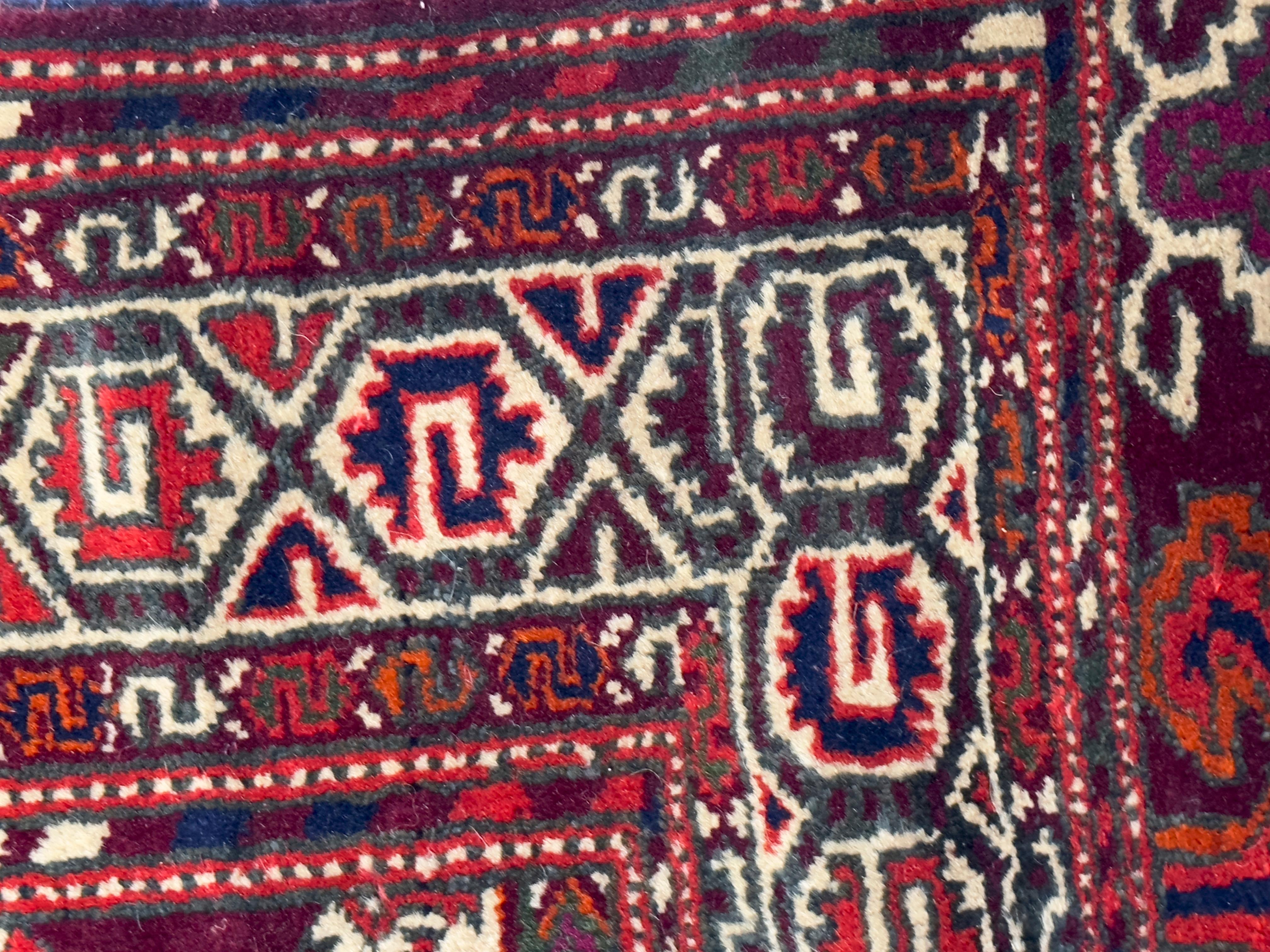 Antike Feine Turkmenische Stammes-Läufer 2'11 x 8'11 im Angebot 6