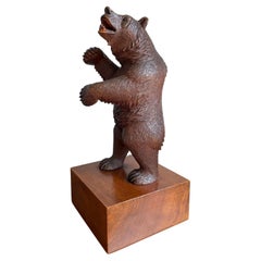 Antique Finer Quality Carved Black Forest Bear Sculpture / Striking Deskpiece