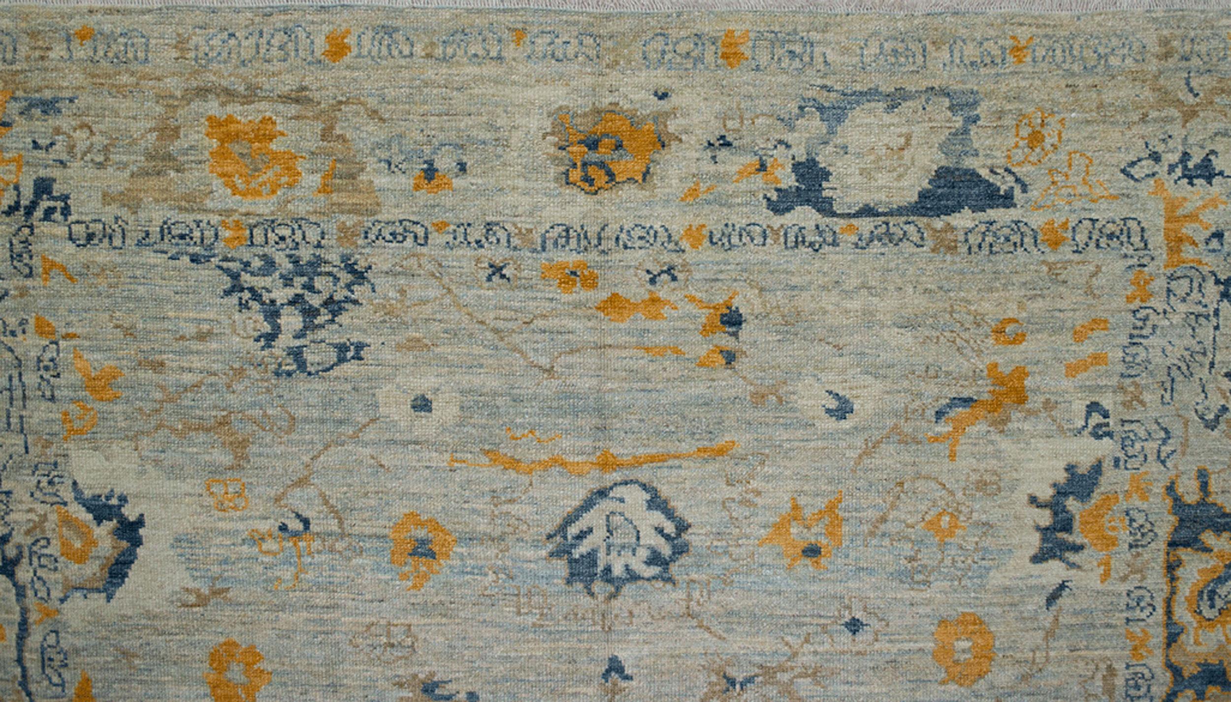 Antiker restaurierter Ushak-Teppich, West Anatolien (Wolle) im Angebot