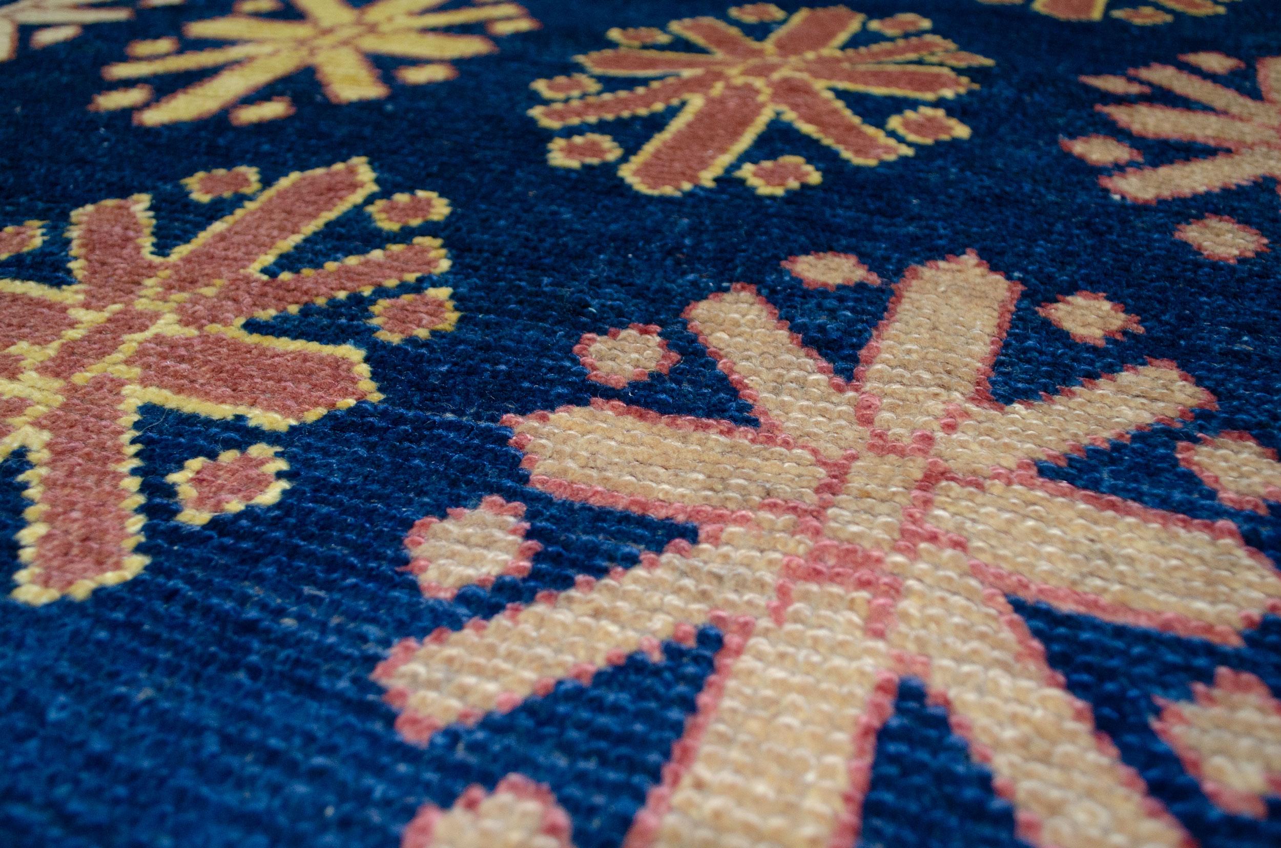 Tappeto Ushak con finitura antica 126x81 cm In condizioni Nuovo in vendita a Henley-on-Thames, Oxfordshire