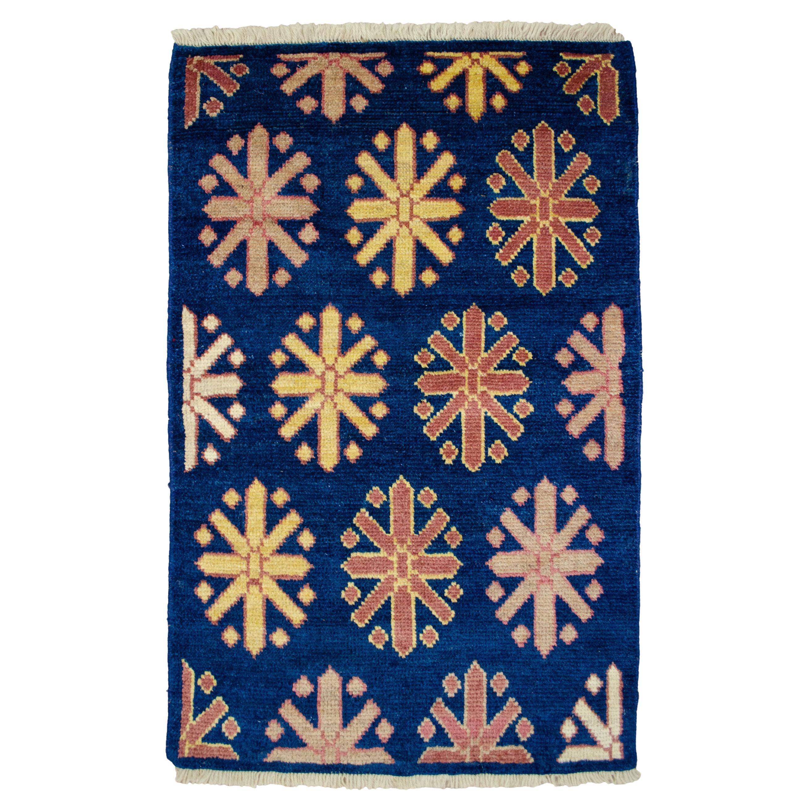 Antique Finished Ushak Mat 126x81cm
