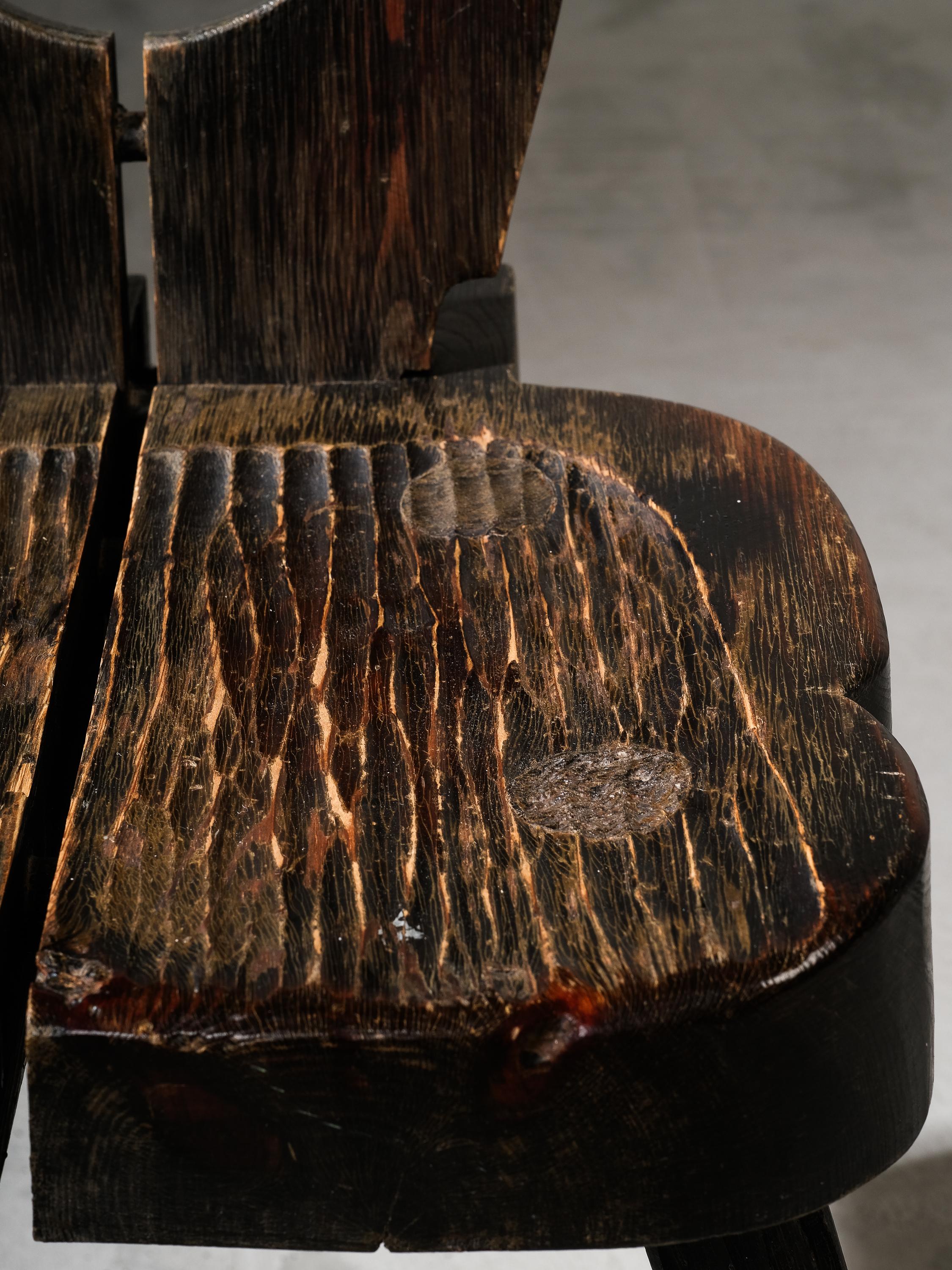 Silla de pino rústica finlandesa antigua de arte popular en venta 6