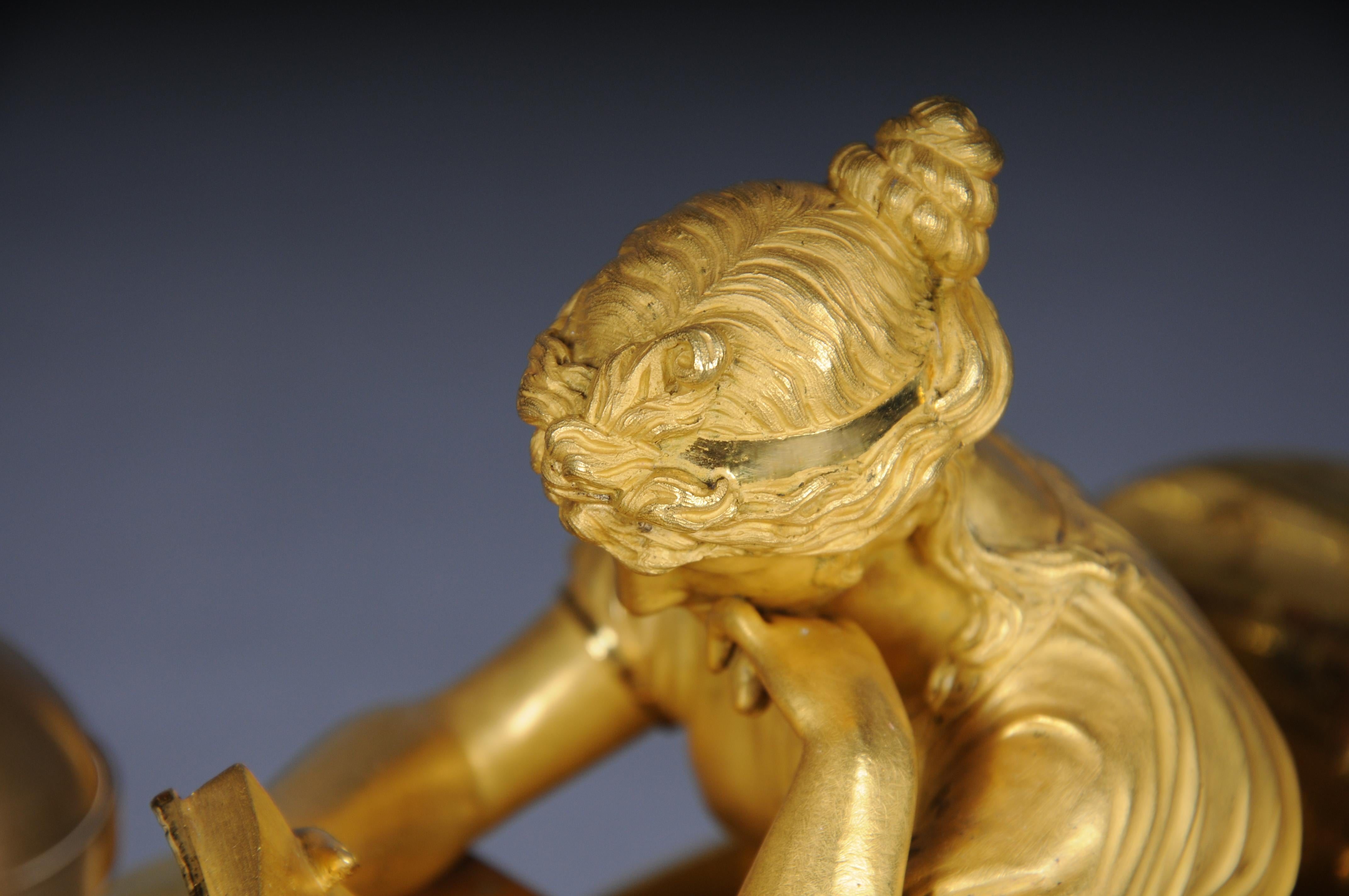 Antique fire-gilt Empire mantel clock, circa 1805, Paris. Masterpiece For Sale 5