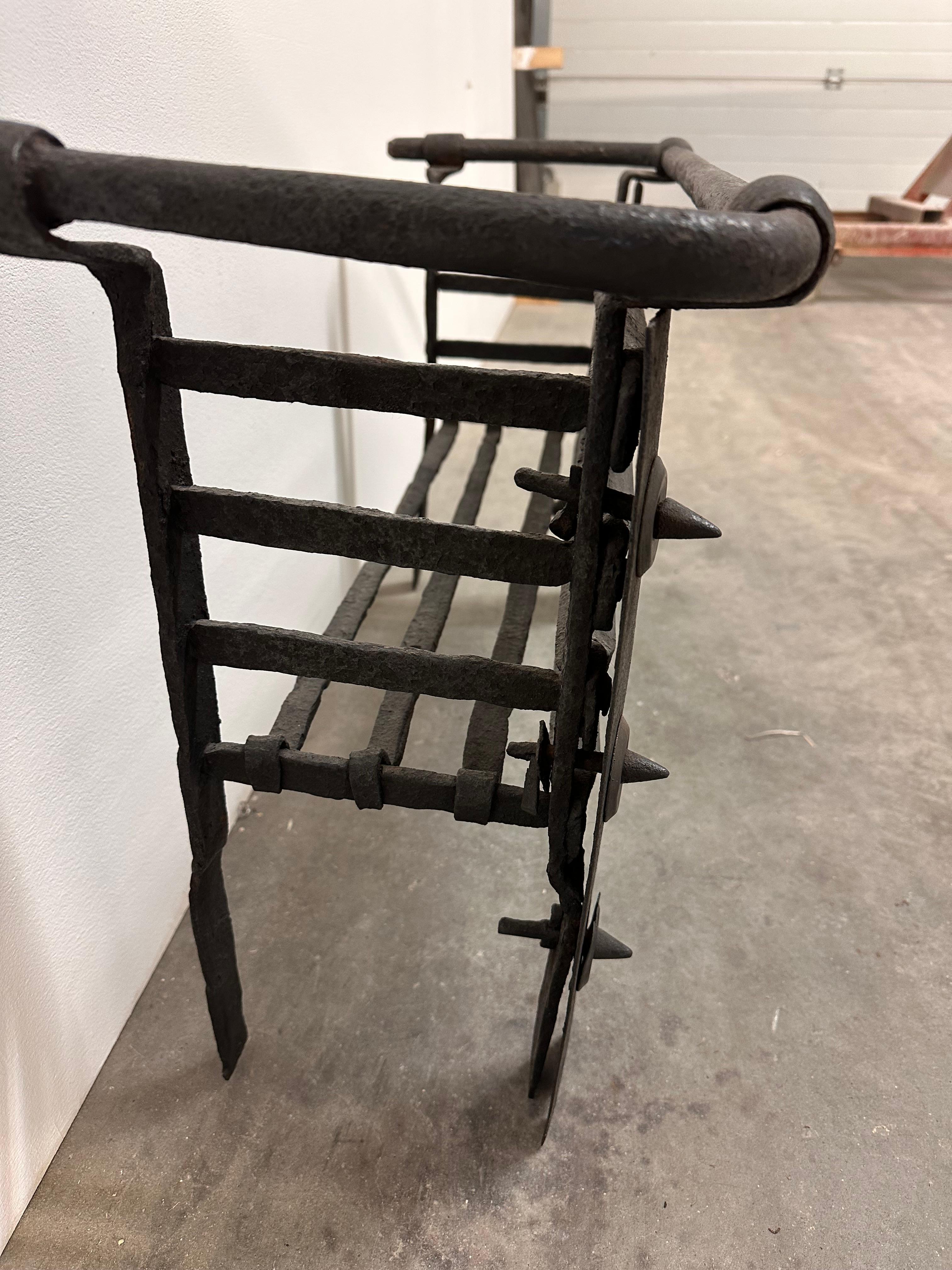 Grille de foyer / panier antique, 17ème siècle hollandais en vente 5