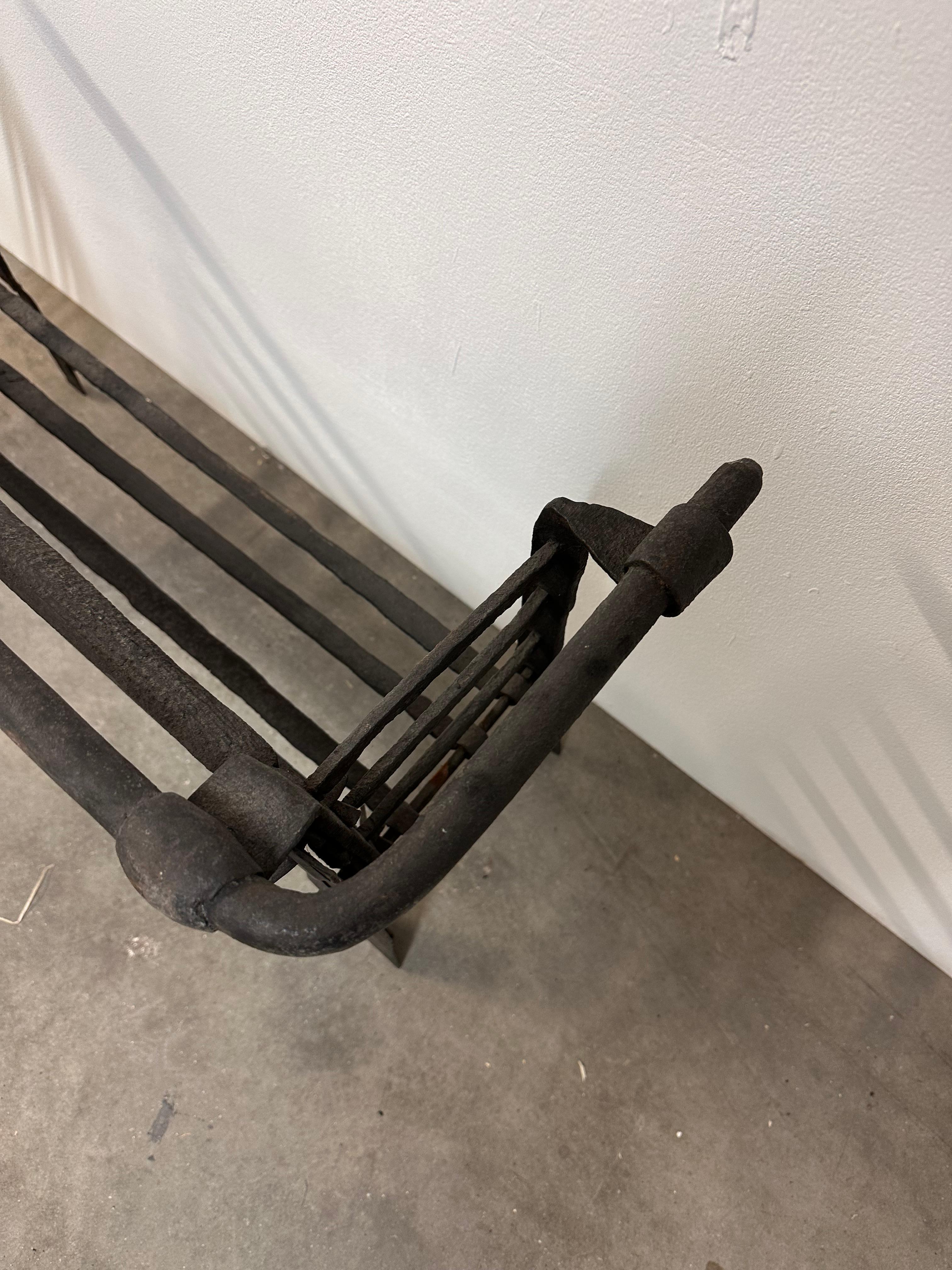 Grille de foyer / panier antique, 17ème siècle hollandais en vente 7